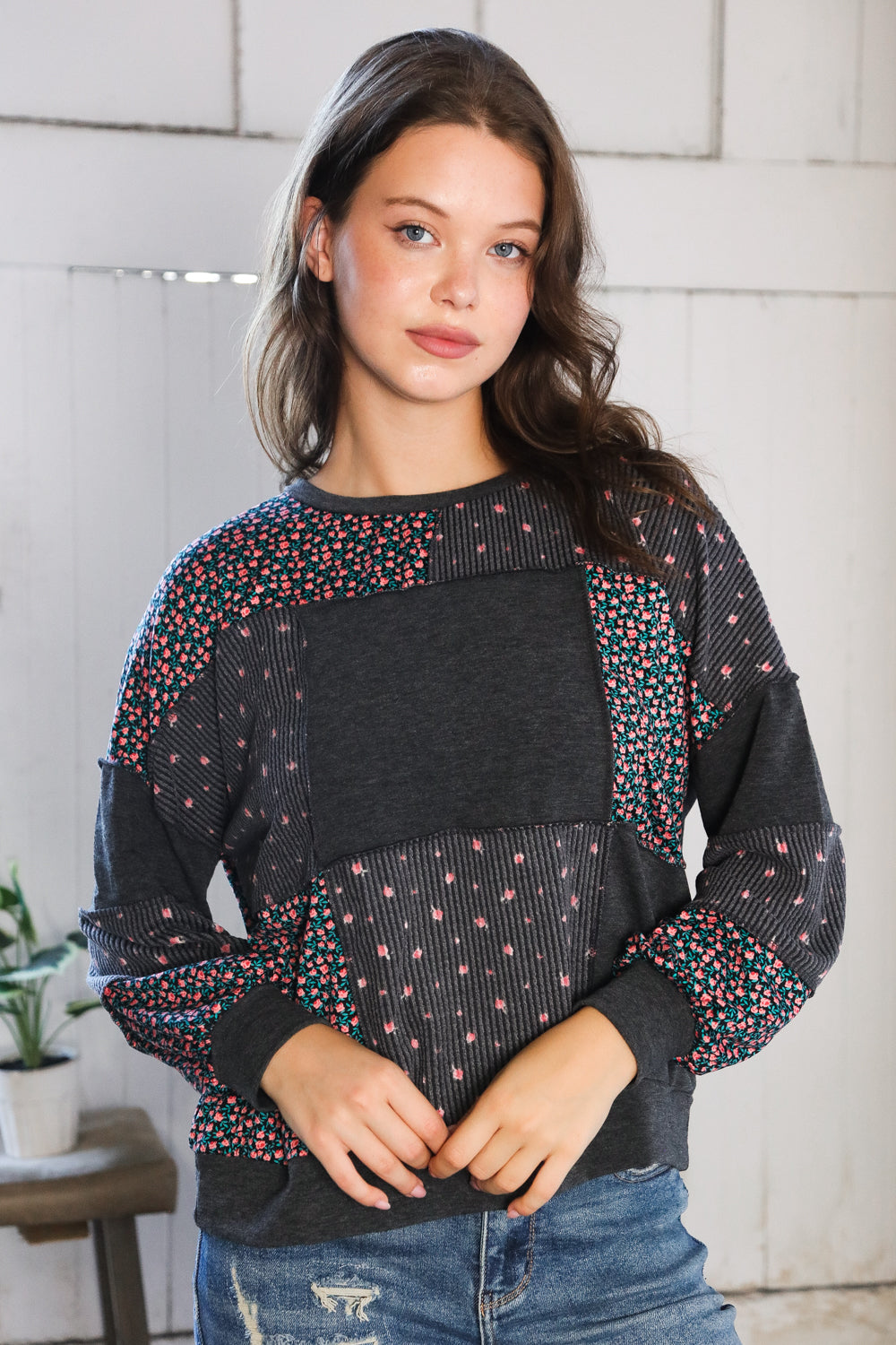 Lazy Daisies Charcoal Pullover - Charming Charlie