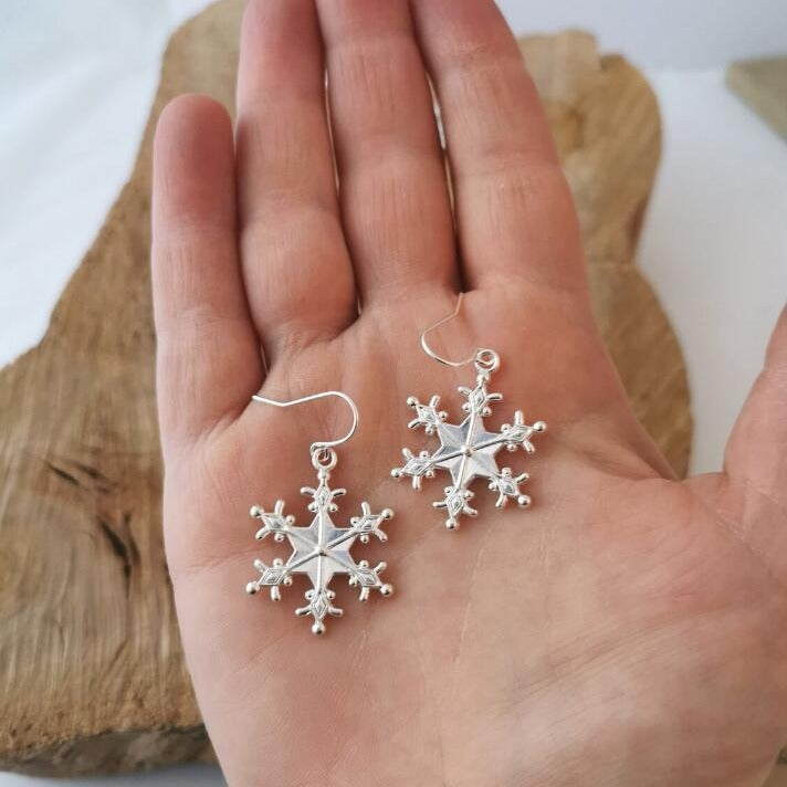 Silver earrings - outlet snowflakes