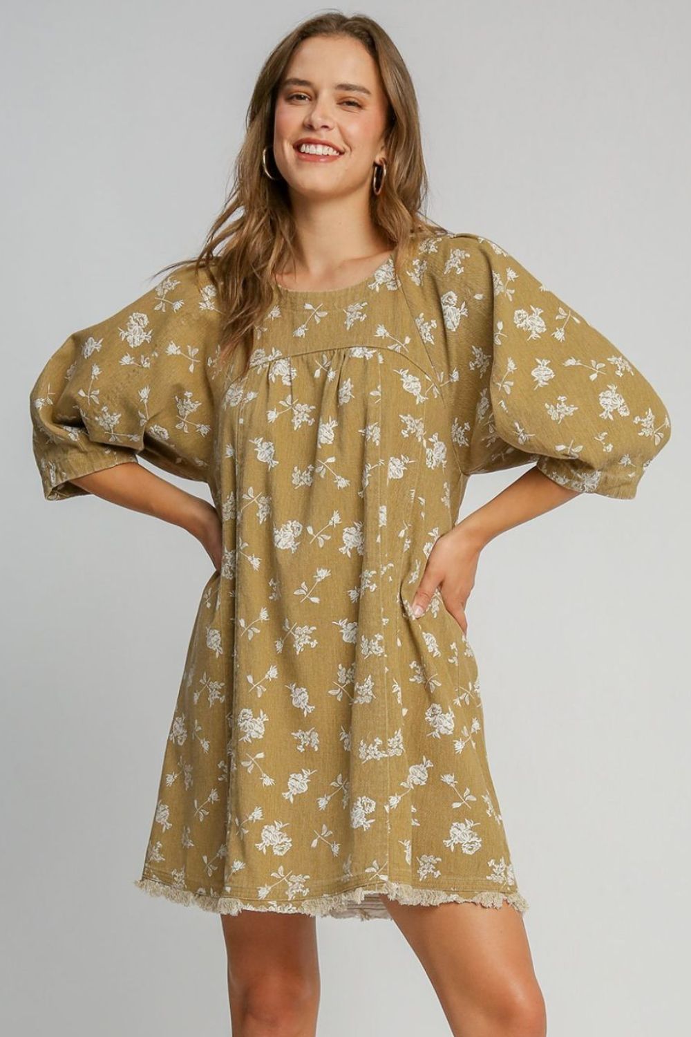 Umgee Raw Hem Floral Print Round Neck Denim Dress - Mocha / S Umgee Raw Hem Floral Print Round Neck Denim Dress – Charming Charlie
