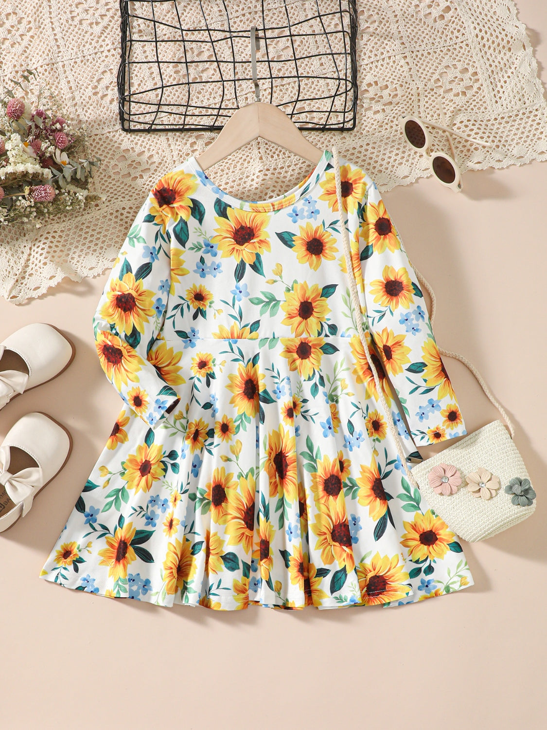 long sleeve sunflower dress Wholesale MOQ6 Kids Sunflower Print Round Neck Long Sleeve Dress