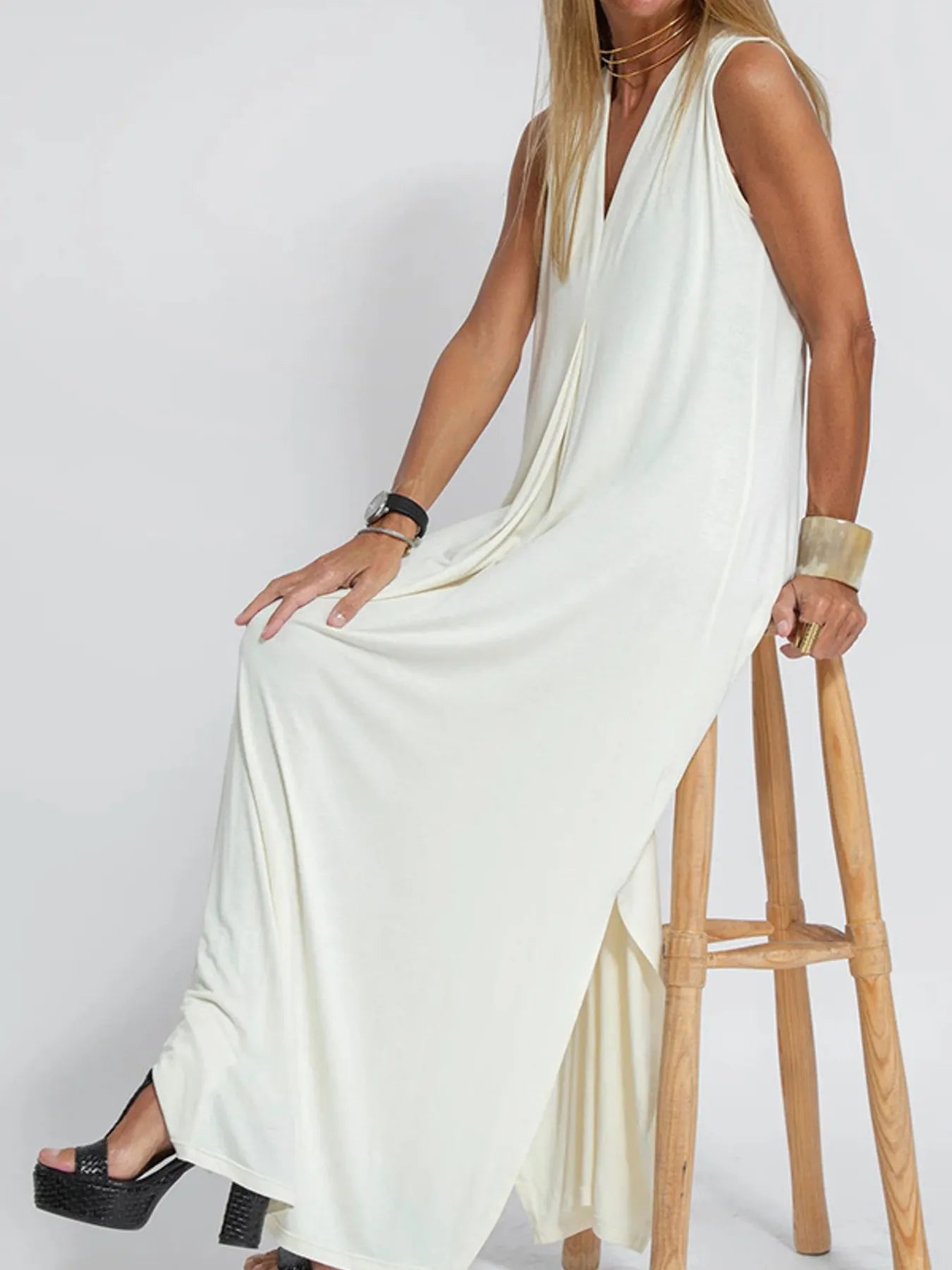 Charming V-neck Cap Sleeves Open Back Maxi Dresses with Slit Flamingo