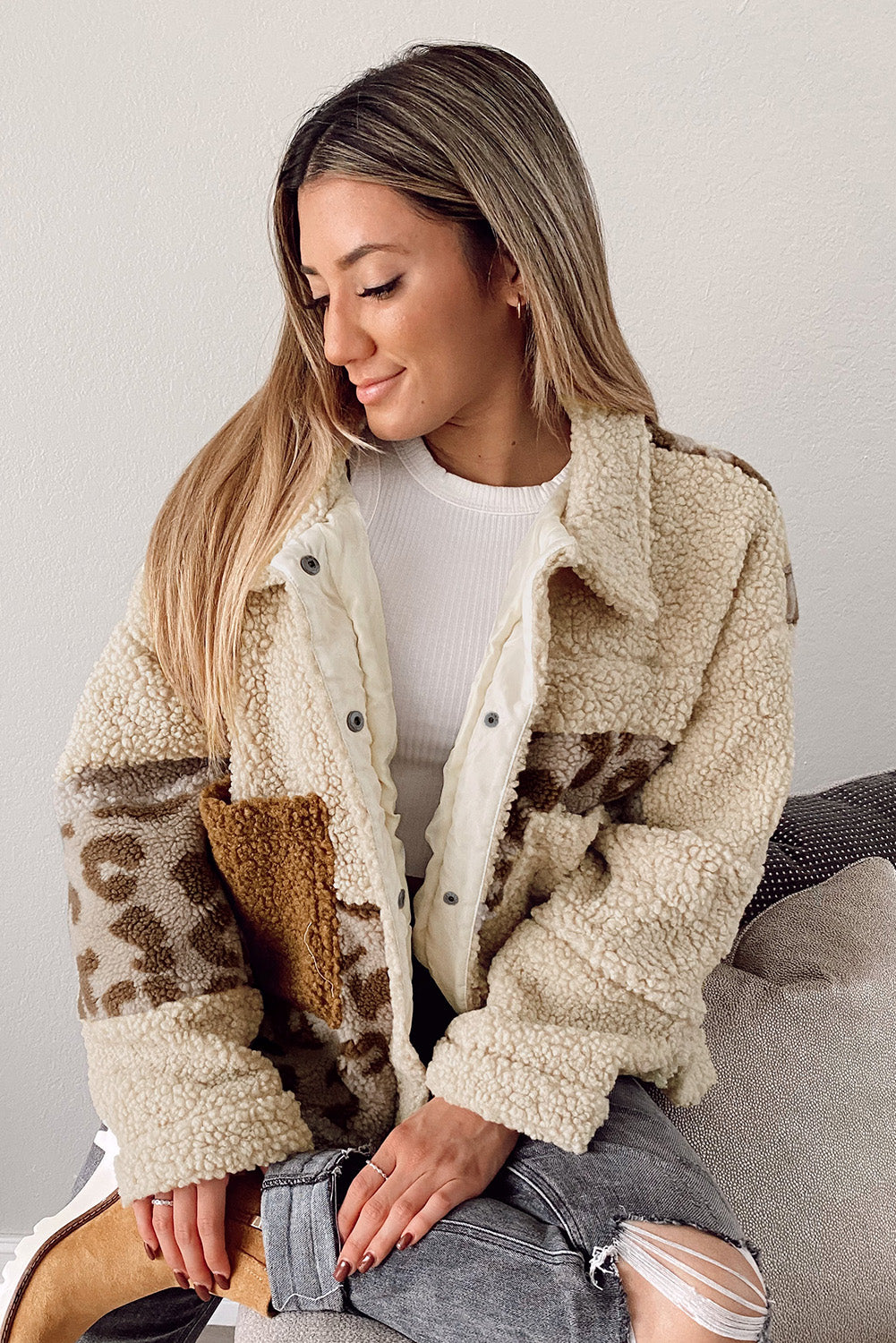 Pocketed Leopard Collared Neck Sherpa Jacket – Charming Charlie