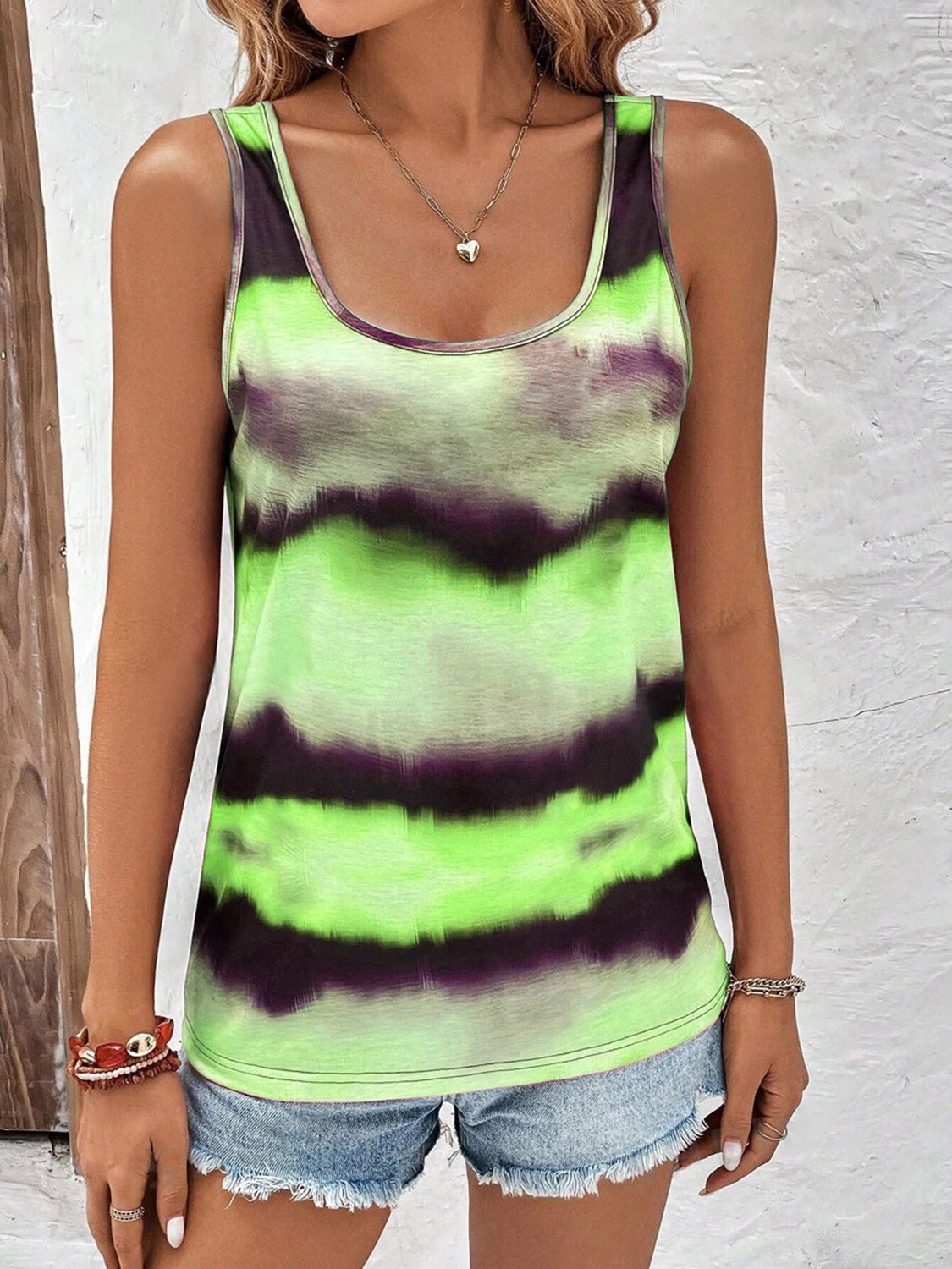 Tie-Dye Scoop Neck Wide Strap Tank – Charming Charlie