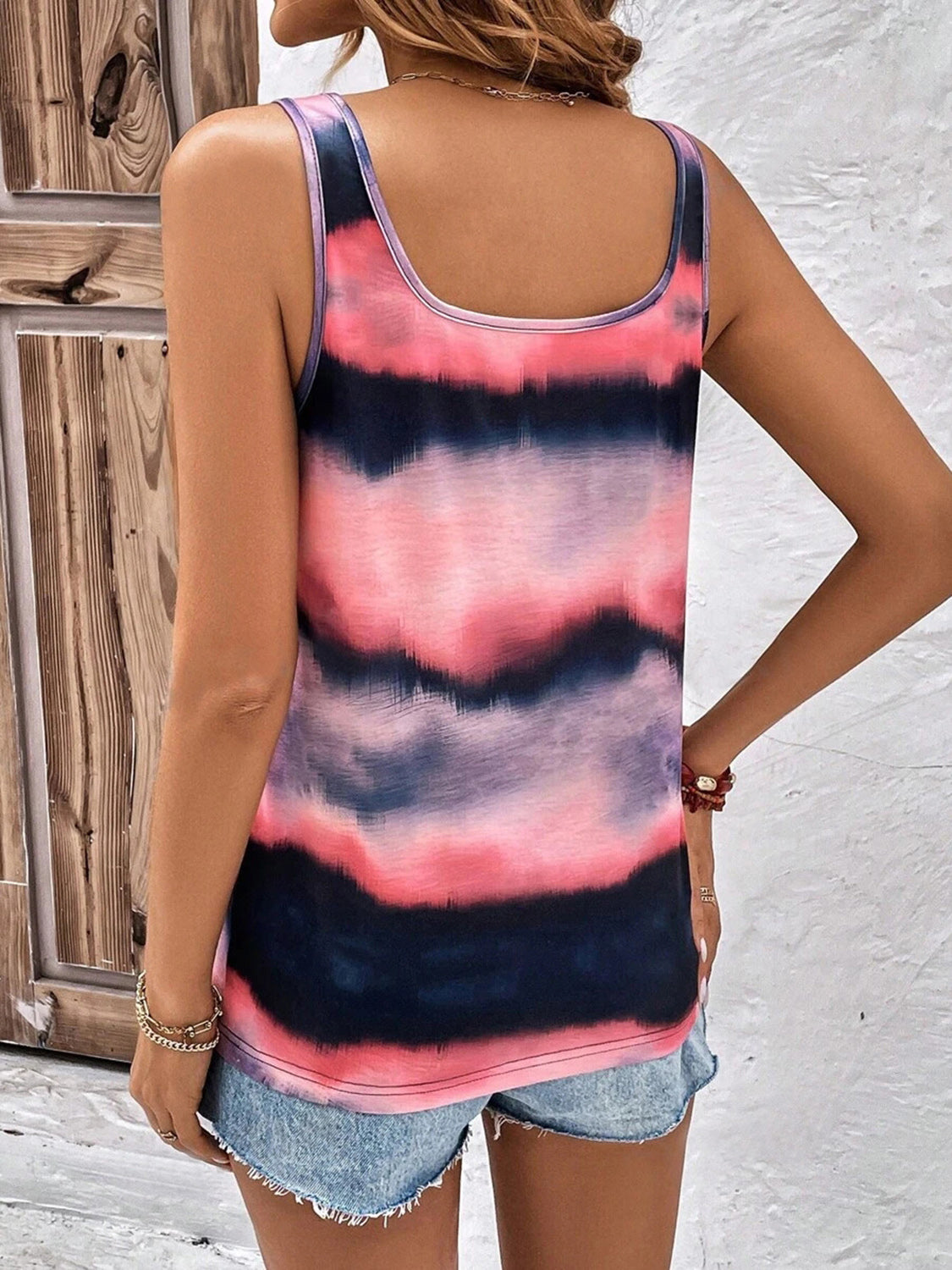 Tie-Dye Scoop Neck Wide Strap Tank – Charming Charlie