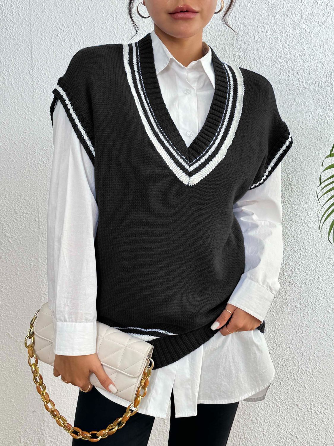 Contrast Trim V-Neck Sweater Vest – Charming Charlie