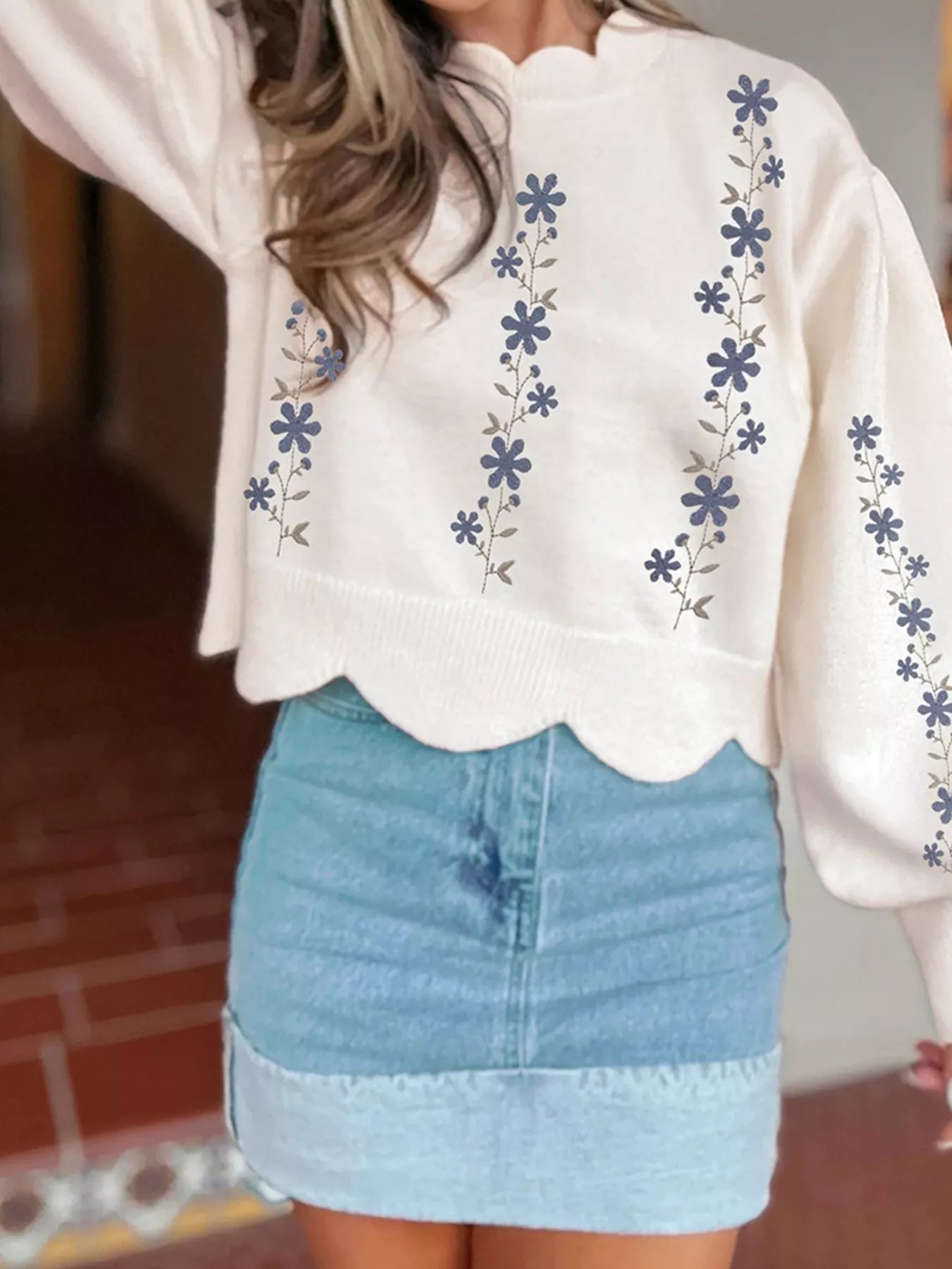 Floral Embroidered Scallop Hem Cropped Sweater – Charming Charlie
