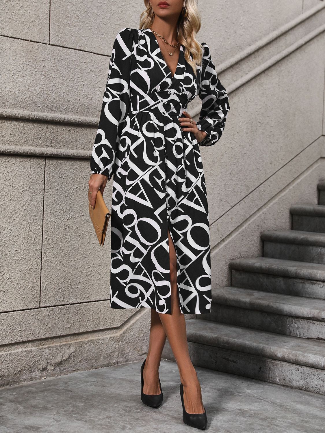 Printed V-Neck Long Sleeve Midi Dress - Black / S Printed V-Neck Long Sleeve Midi Dress - Black / S