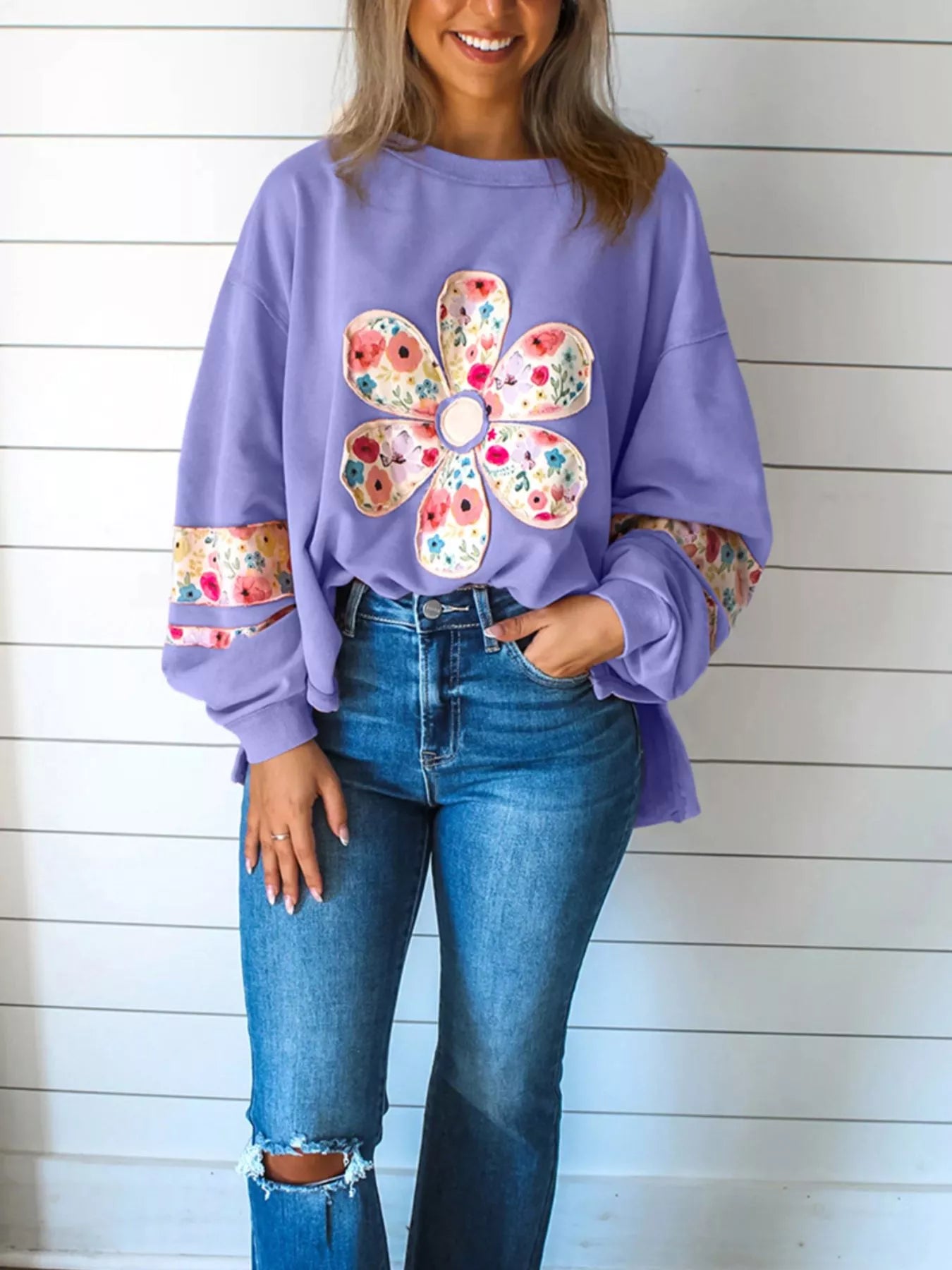 【週末価格】Ameri FLOWER PATCH SWEAT TOP Oddi Solid Color Flower Patched Hoodie in Washed Black – June Adel
