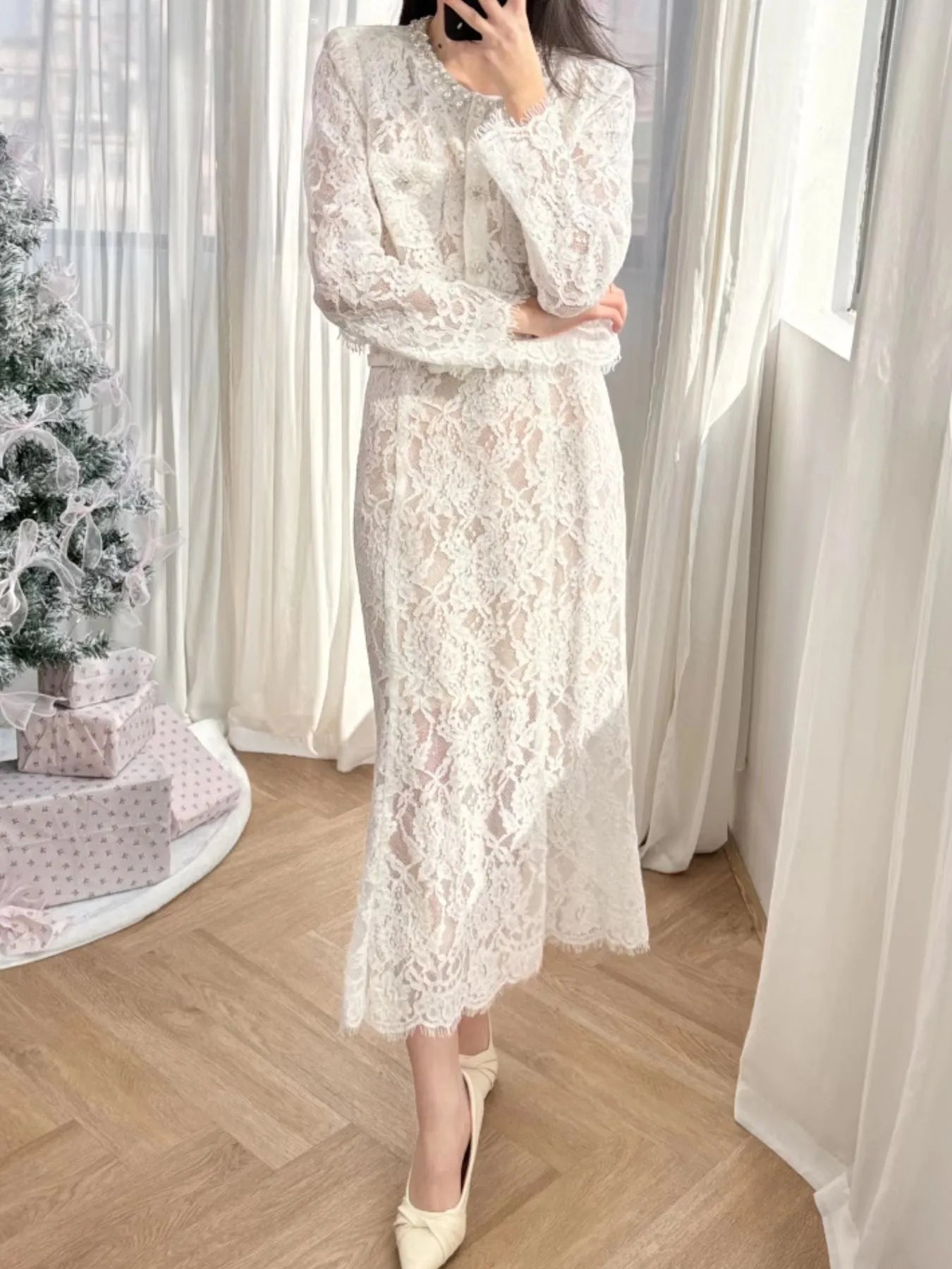 Scoop Lace Top and A-line Chiffon Skirt Set Brown
