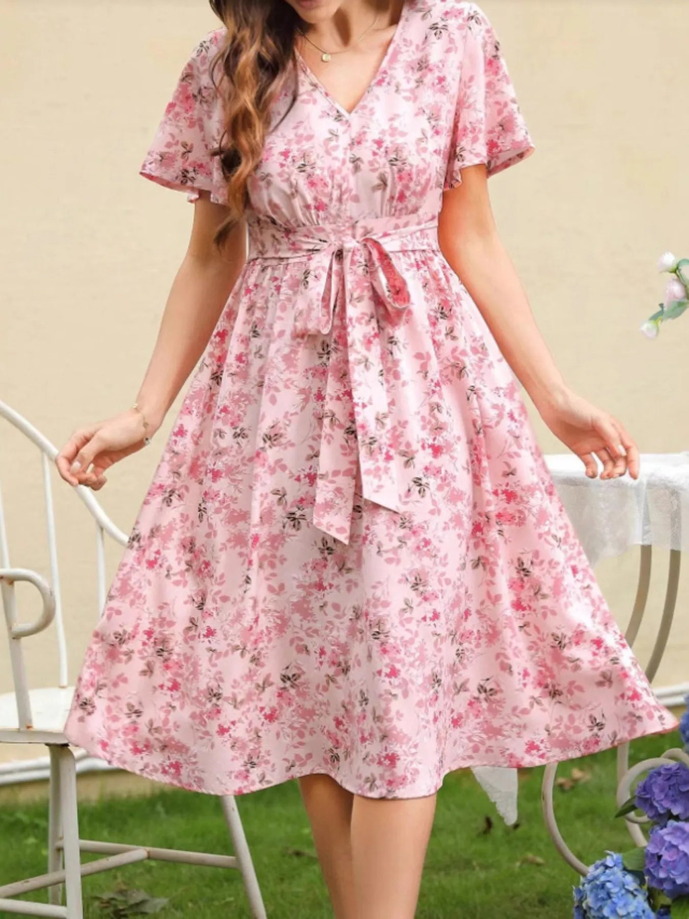 Floral Print V-Neck Belted Midi Dress – Charming Charlie