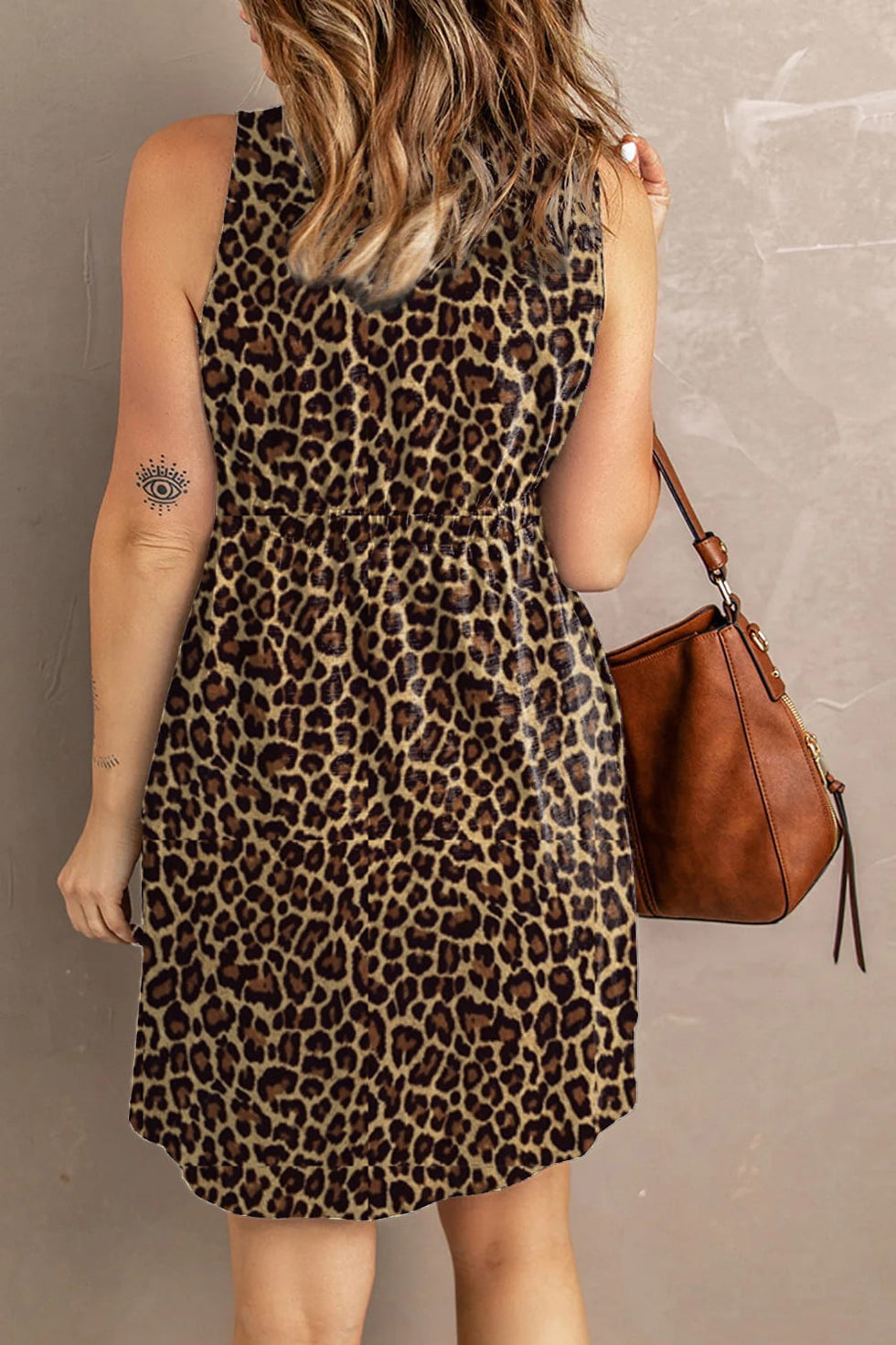 Scoop Neck Buttoned Sleeveless Magic Dress with Pockets main image 0