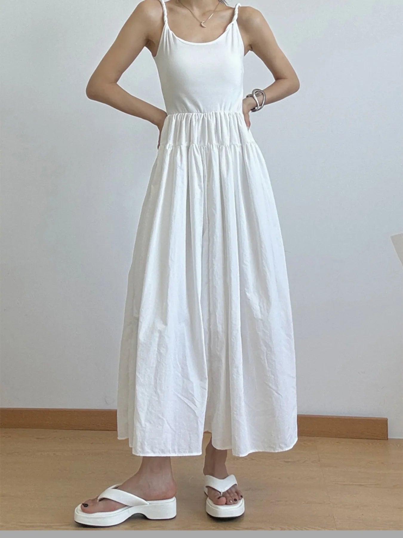 Casual Scoop Neck Cami Dress – Charming Charlie