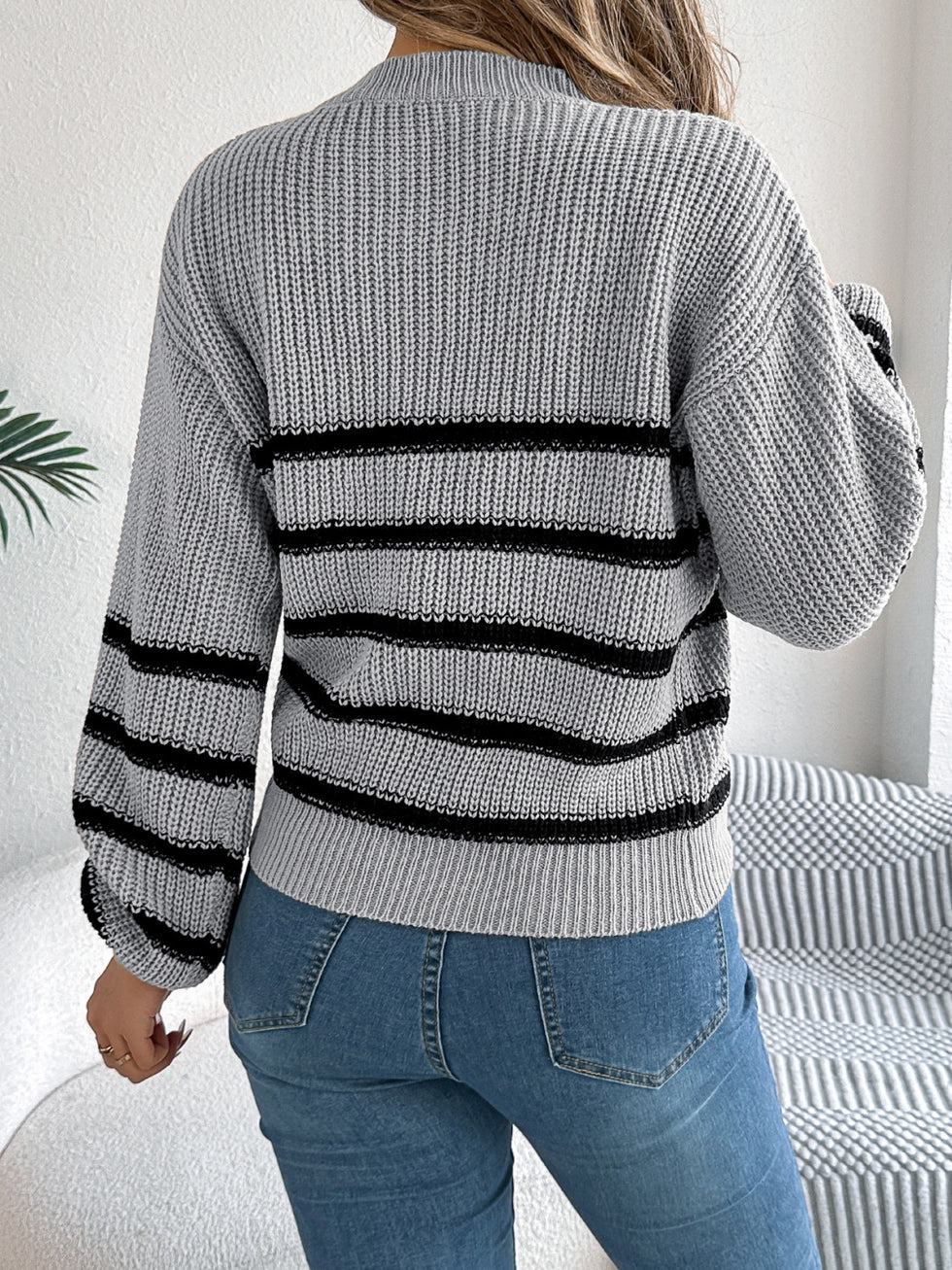 Contrast Stripes Round Neck Long Sleeve Sweater main image 1