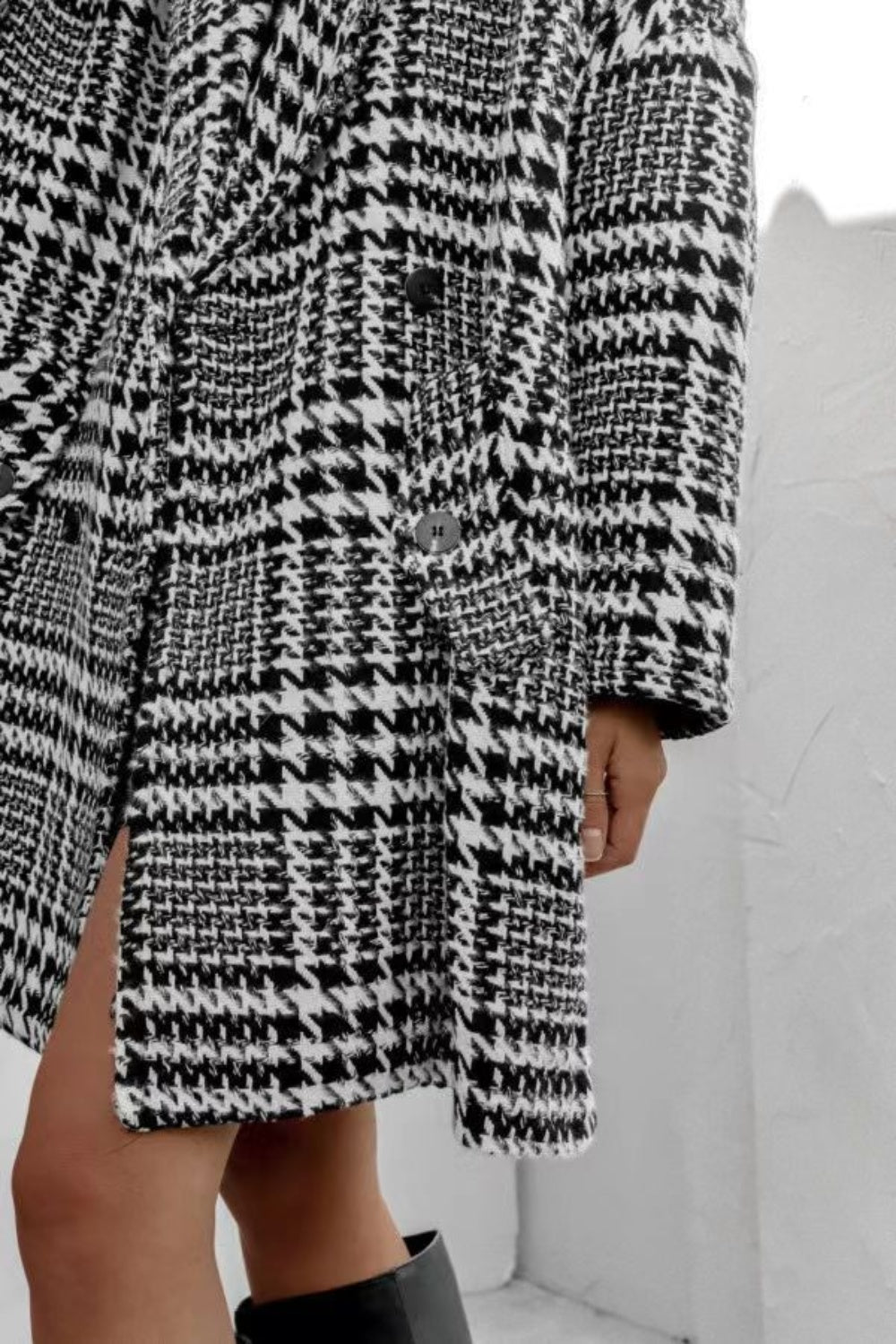 Houndstooth Collared Neck Long Sleeve Coat with Pockets – Charming