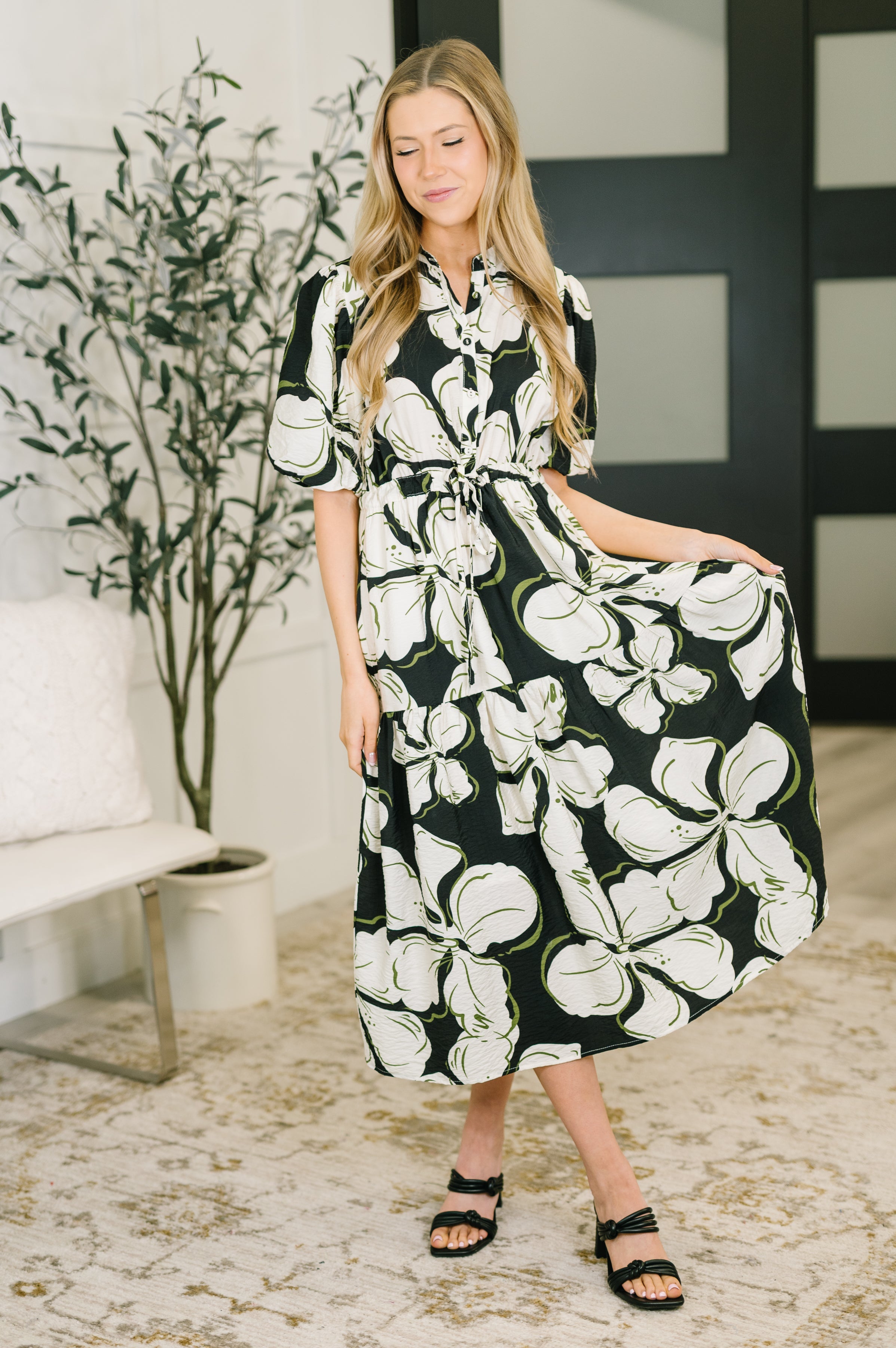 Art Show Puff Sleeve Midi Dress - Charming Charlie