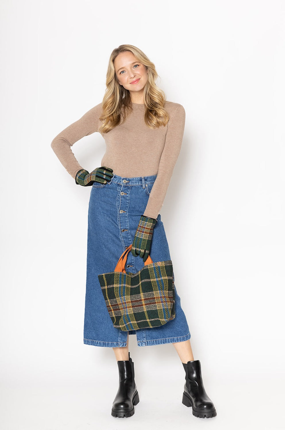 Shop for KW Fashion Large Plaid Tote Bag at doeverythinginloveny.com wholesale fashion accessories