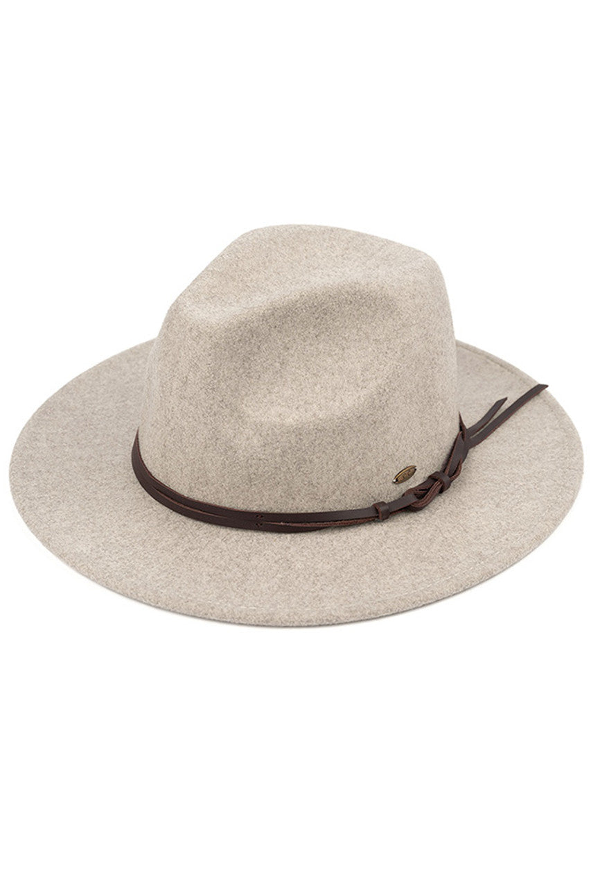 Beige C.C Vegan Felt Leather Trim Heather Color Hat combines style and sustainability. Made with vegan felt and featuring a leather trim, this hat is both fashionable and environmentally friendly. The heather color adds a touch of versatility, making it a perfect addition to any outfit.