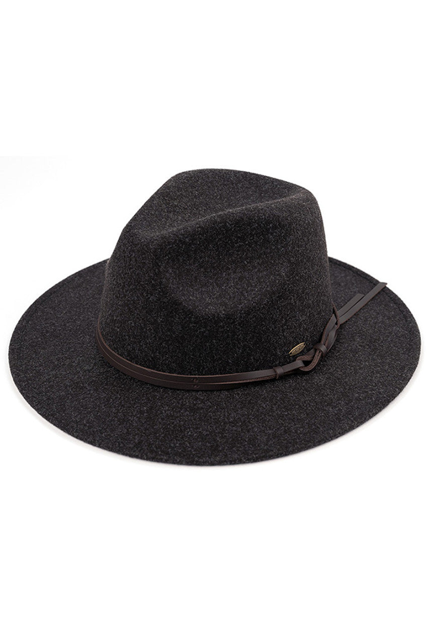 Black C.C Vegan Felt Leather Trim Heather Color Hat combines style and sustainability. Made with vegan felt and featuring a leather trim, this hat is both fashionable and environmentally friendly. The heather color adds a touch of versatility, making it a perfect addition to any outfit.