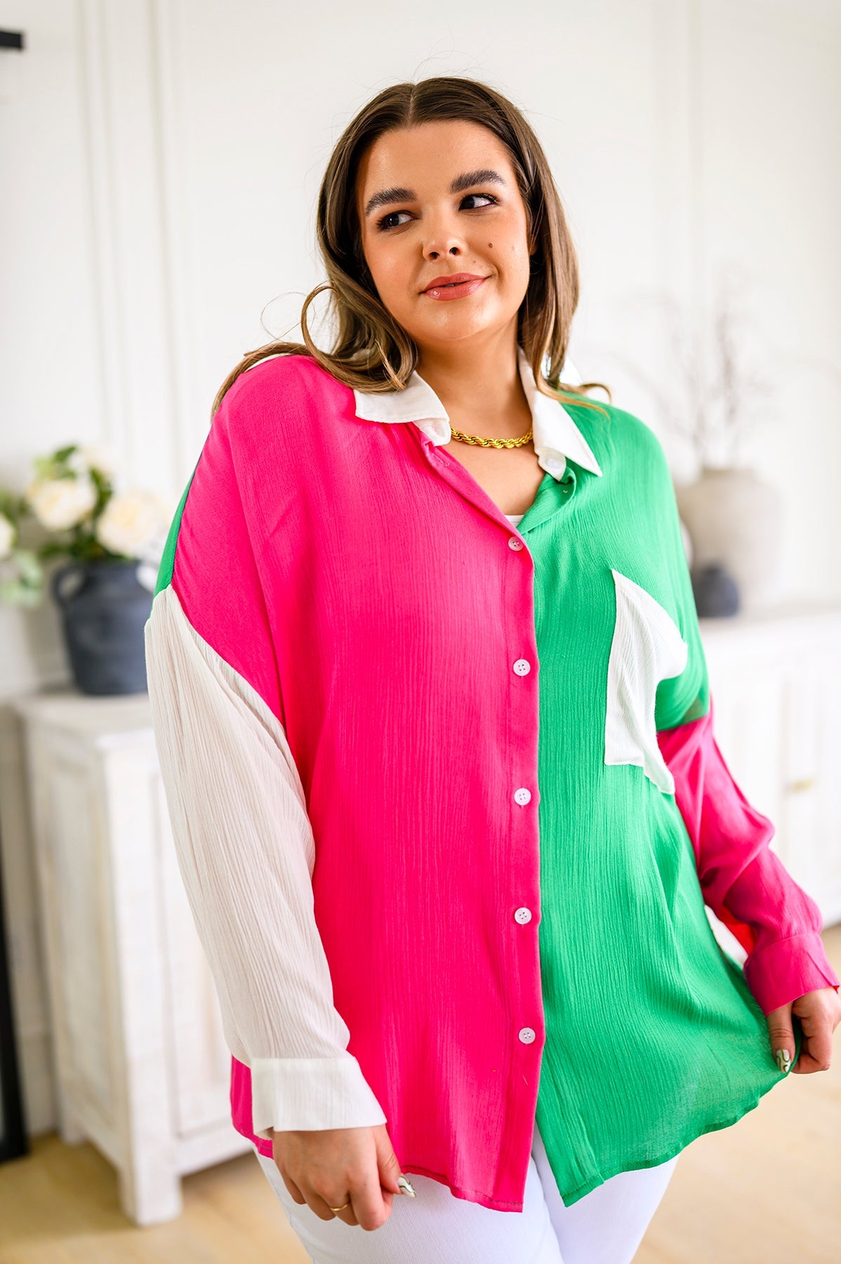 Capture the Day Two Toned Button Up Kelly - Charming Charlie