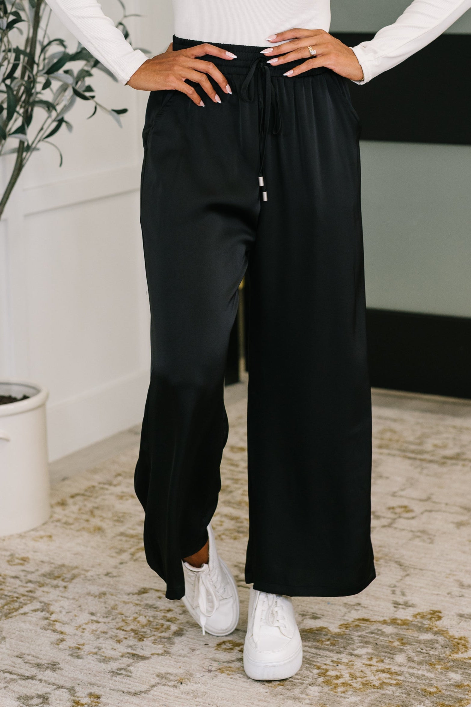 City Ease Wide Leg Bottoms in Black - Charming Charlie