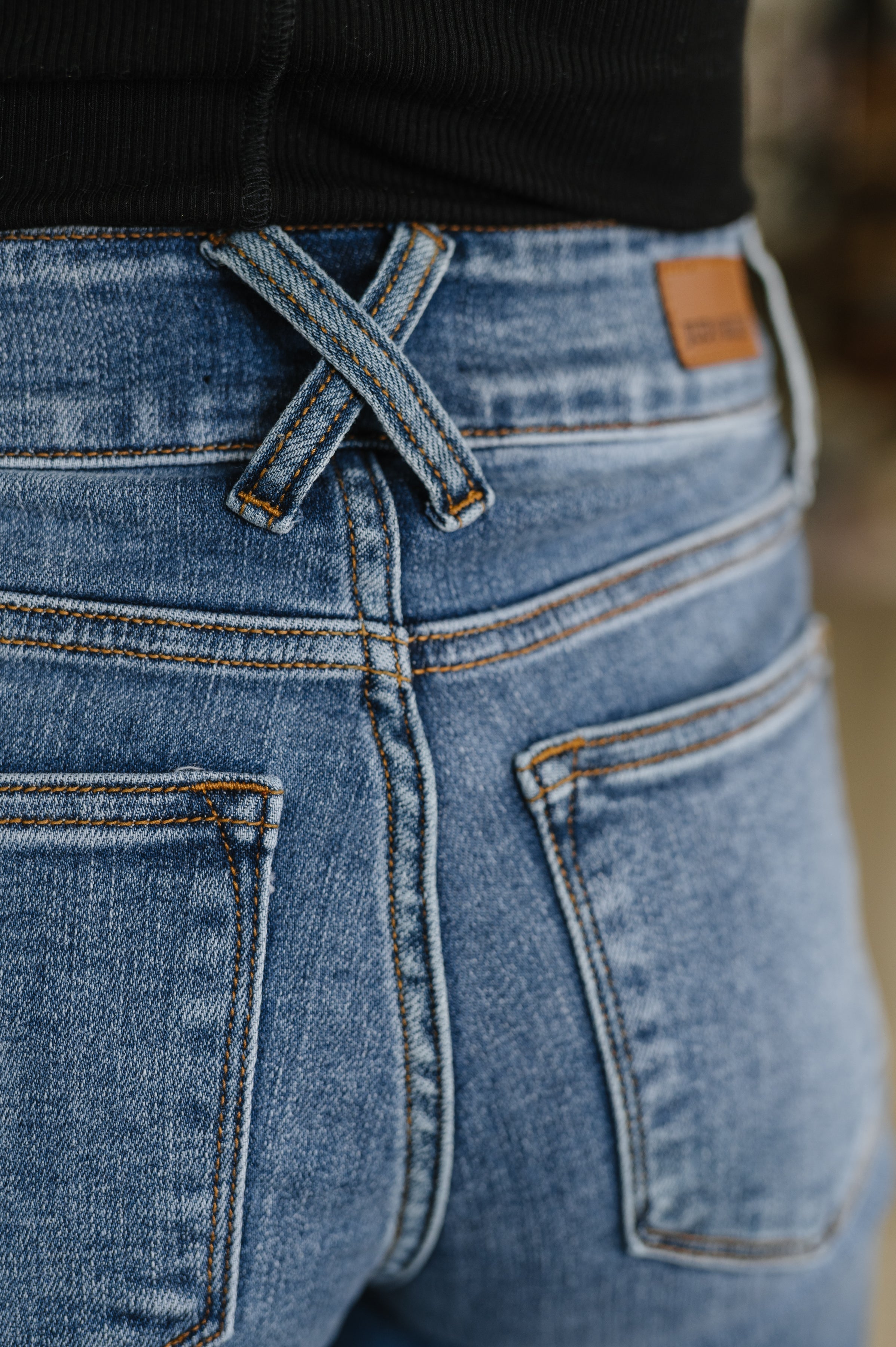 Elsie High Rise Double Button Wide Leg Jeans - Charming Charlie