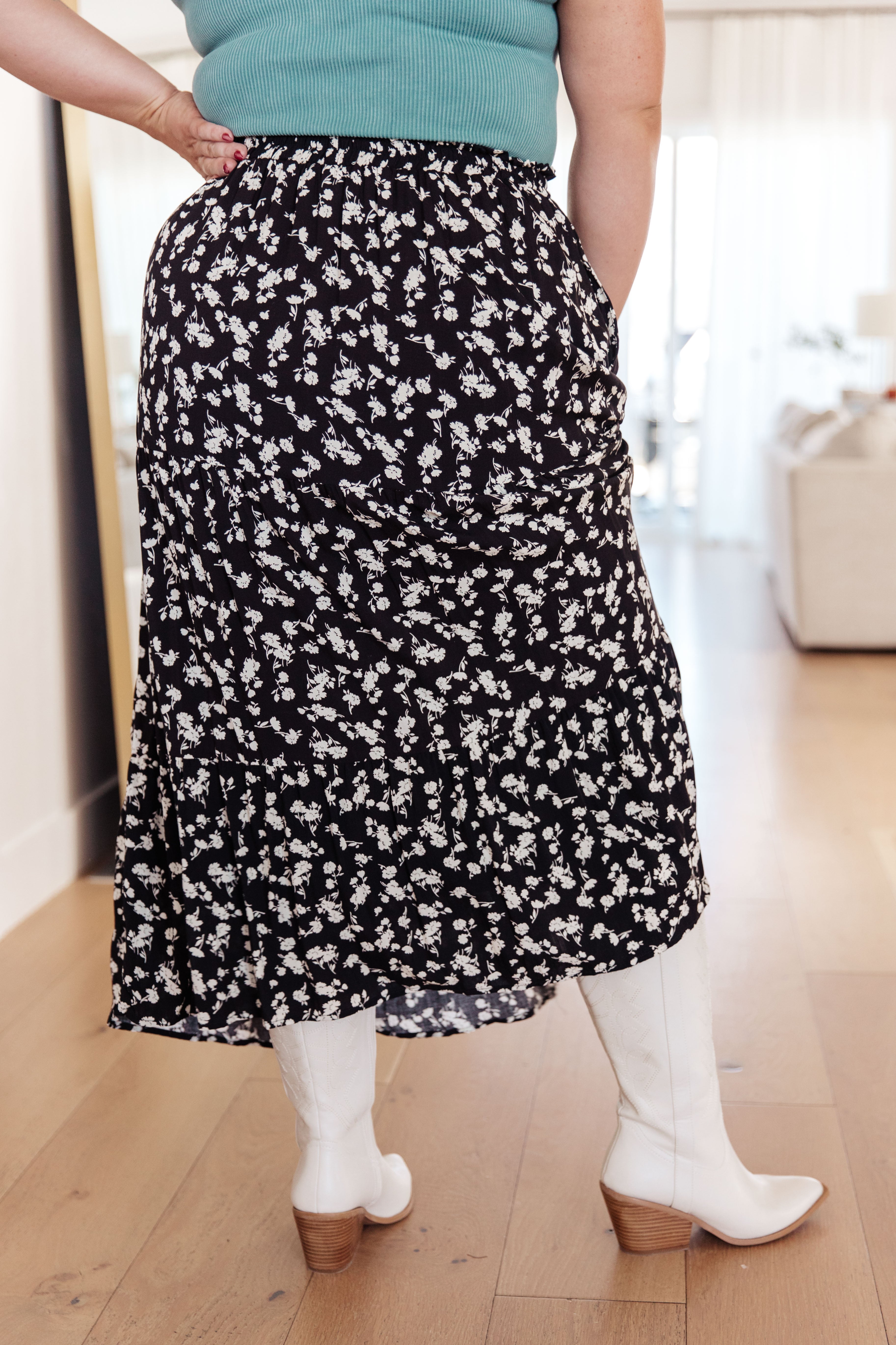 Fielding Flowers Floral Skirt - Charming Charlie