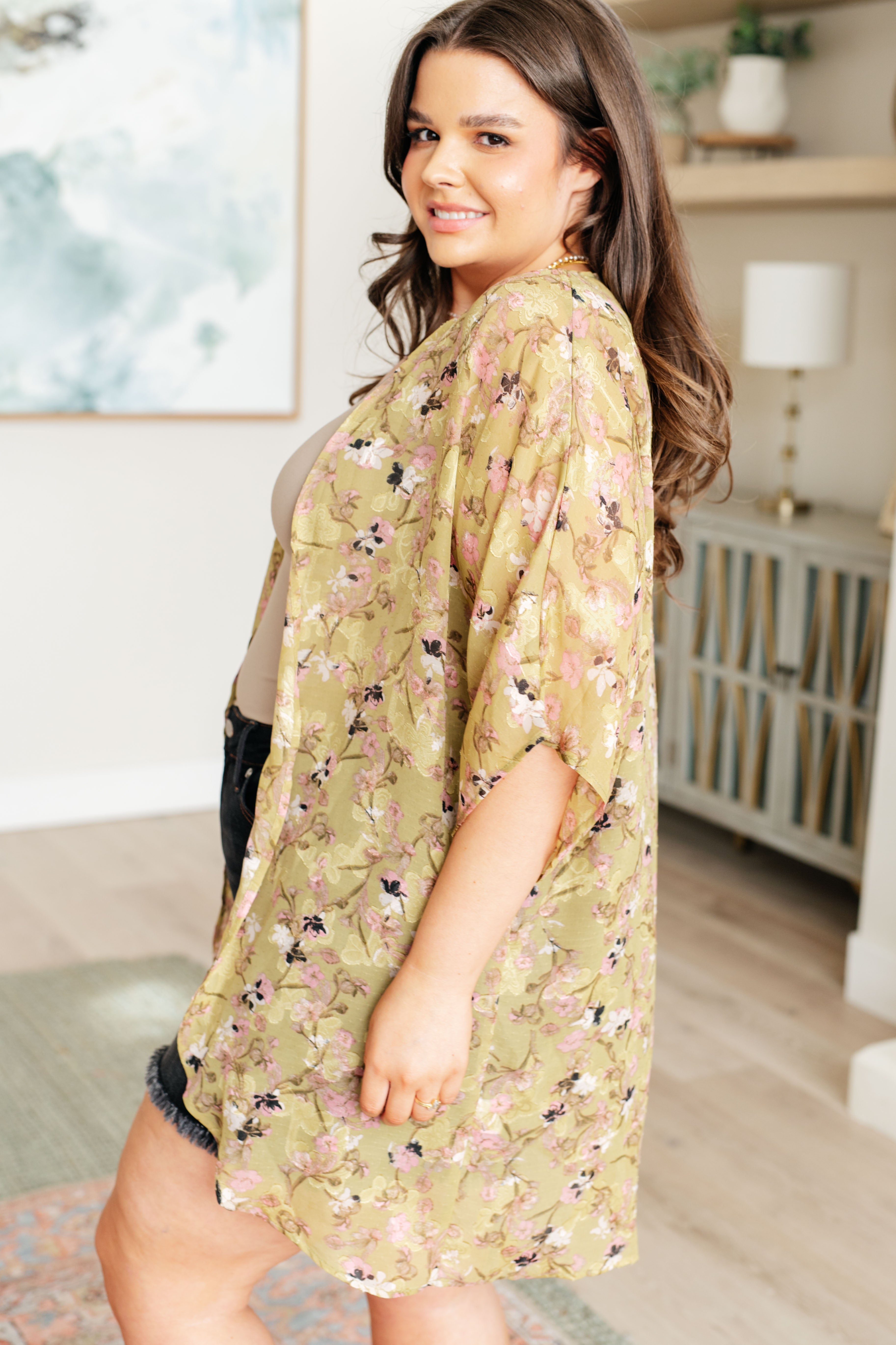 Go Anywhere Floral Kimono - Charming Charlie