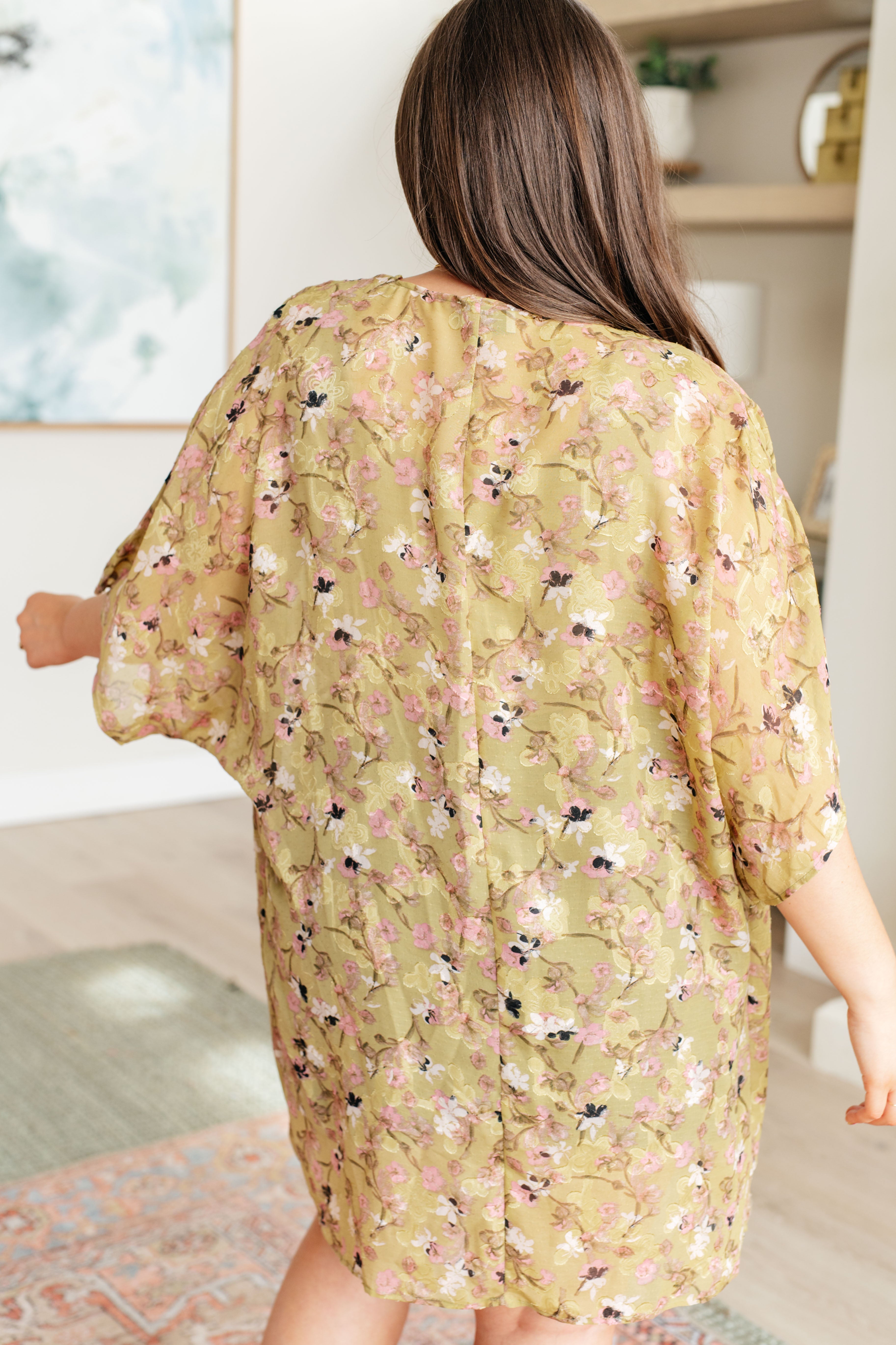 Go Anywhere Floral Kimono - Charming Charlie