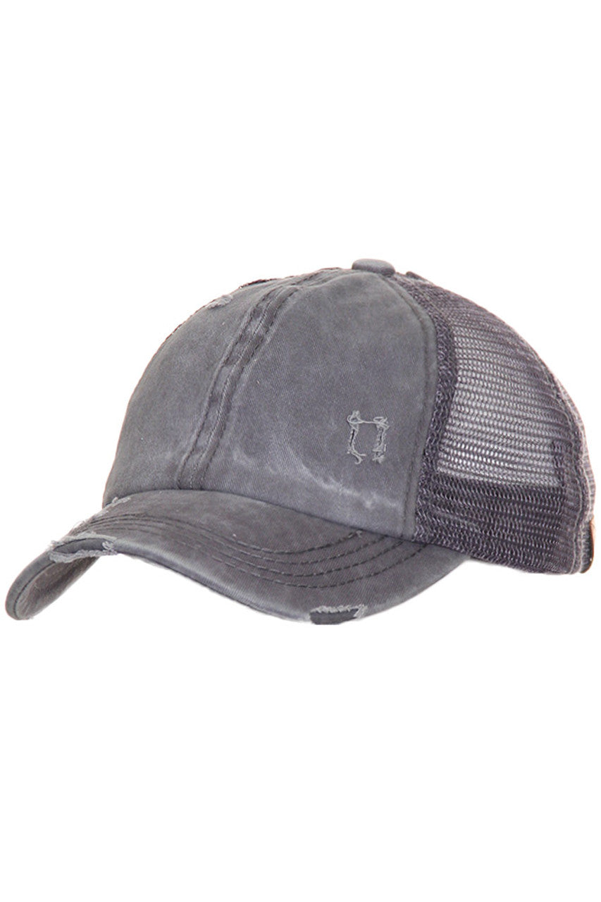 Grey C.C BASEBALL PONYCAP is the perfect combination of fashion and function. Made with high-quality materials, it provides both style and protection from the sun. Its adjustable strap ensures a comfortable fit for all head sizes. Stay trendy and protected with the C.C BASEBALL PONYCAP.