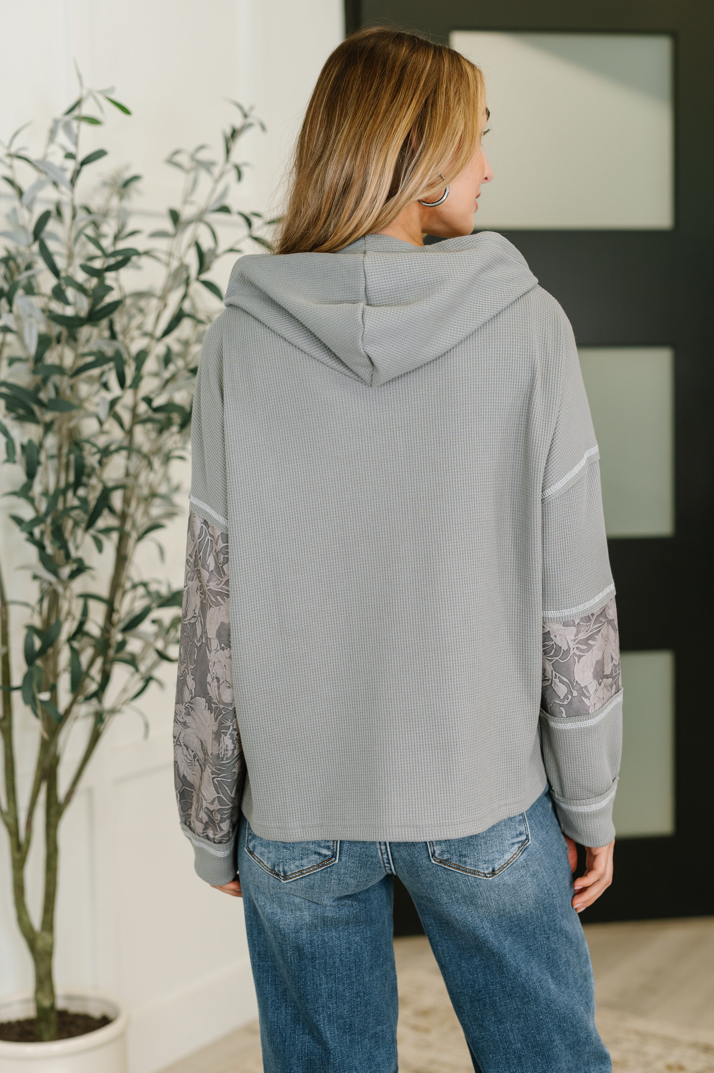 Hang Onto This Feeling Color Block Pullover - Charming Charlie