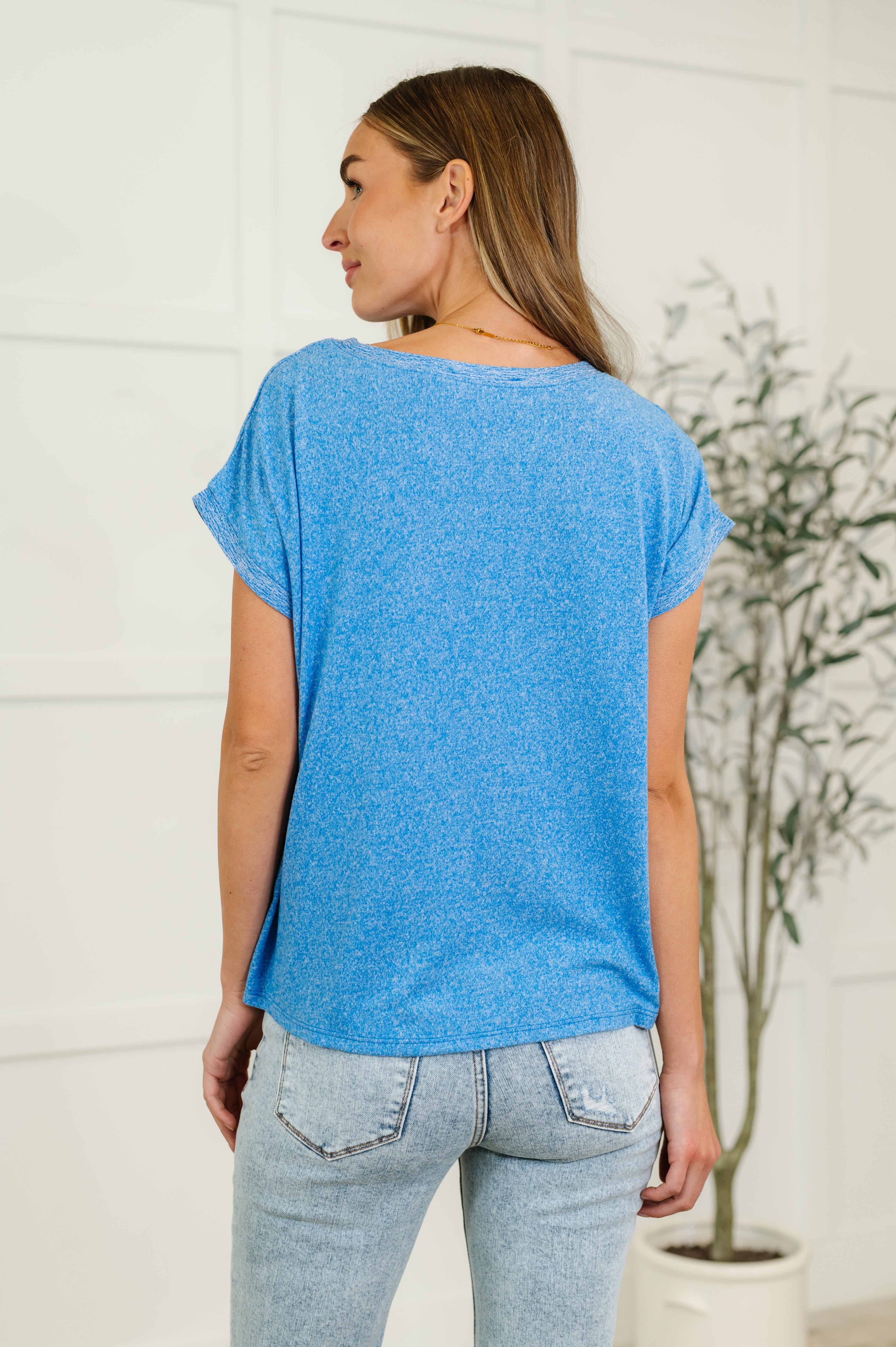 Heathered Harmony Basic Tee in Ocean Blue - Charming Charlie