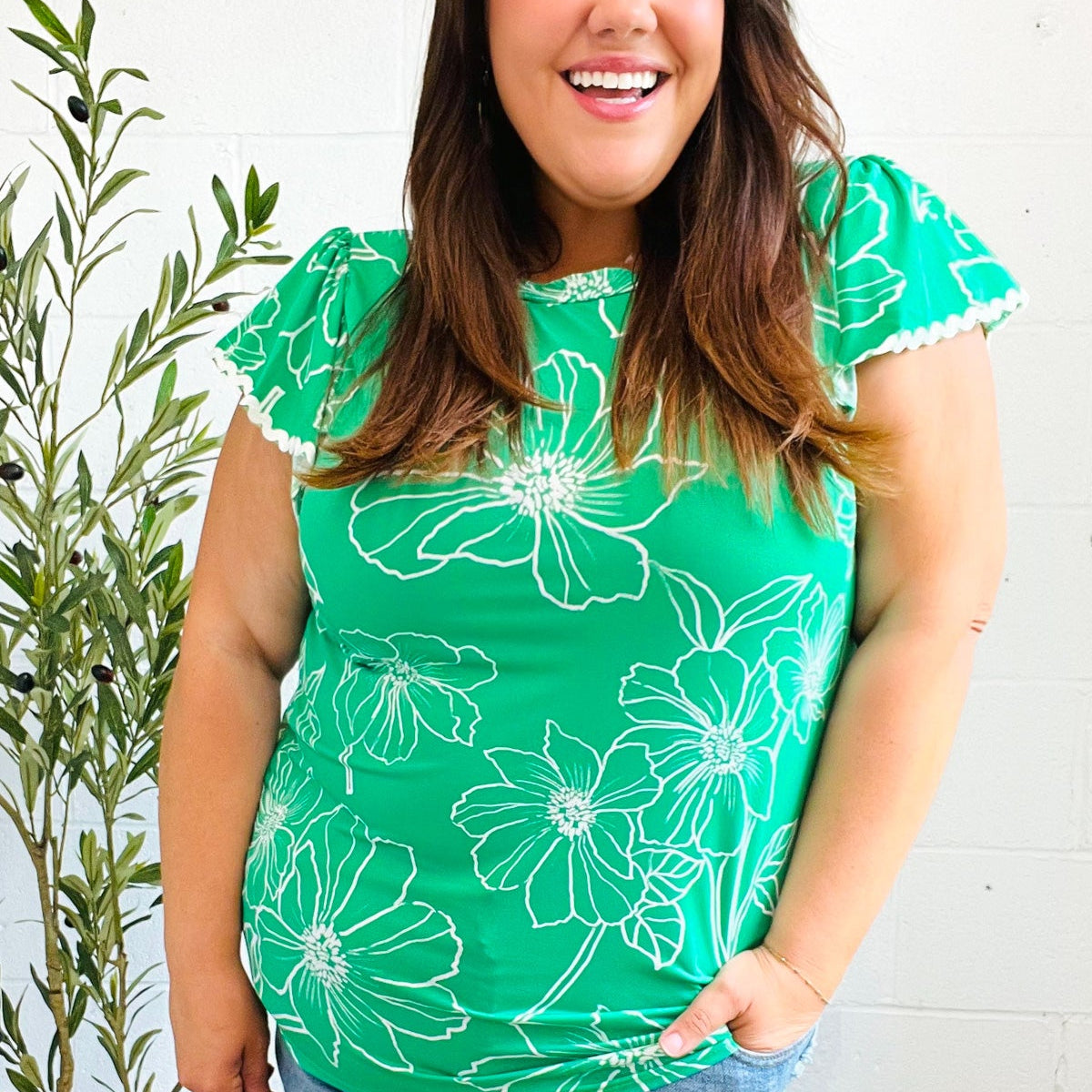 Follow Me Emerald Floral Ric Rac Trim Flutter Sleeve Top – Charming Charlie