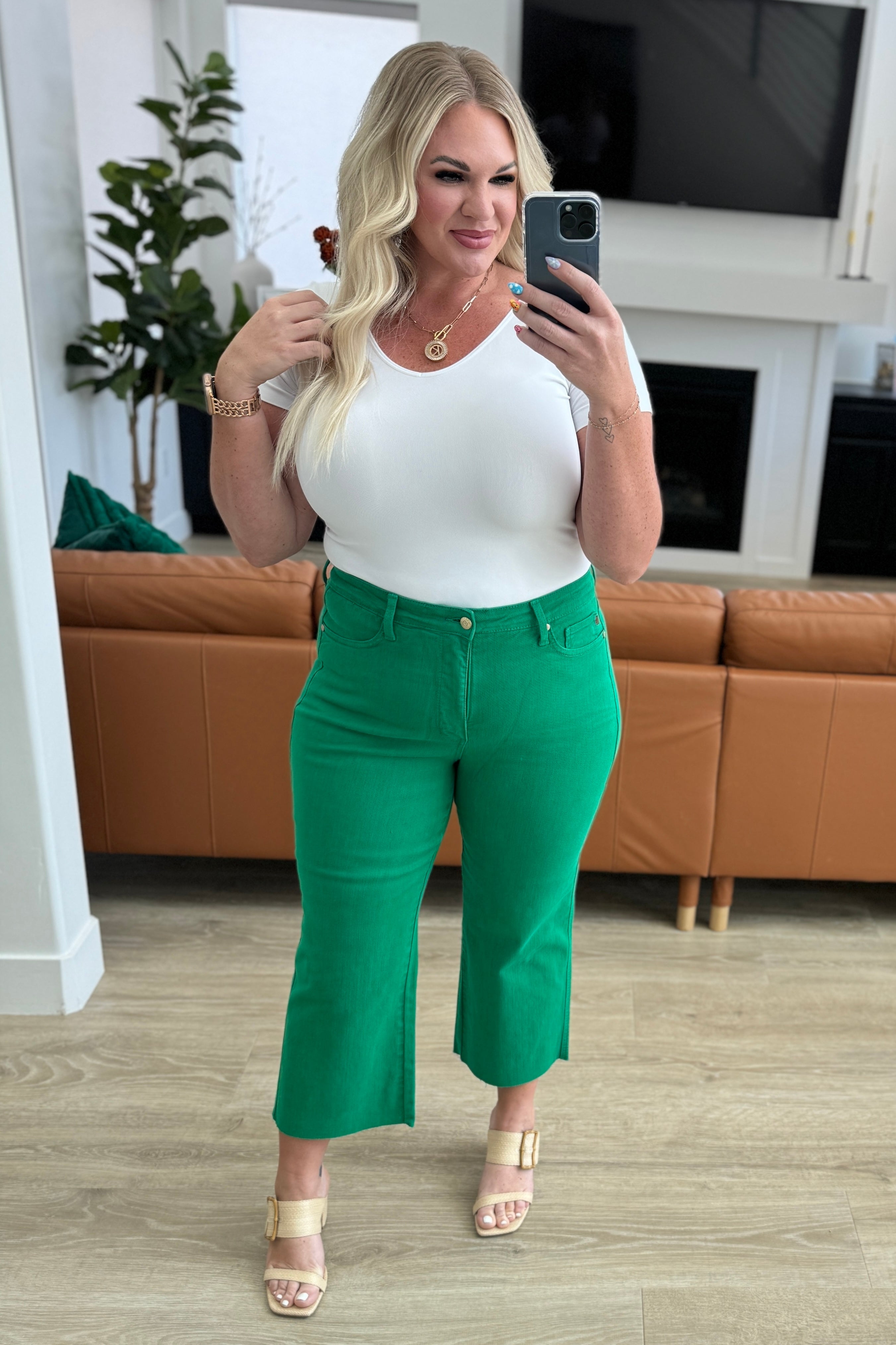 Lisa High Rise Control Top Wide Leg Crop Jeans in Kelly Green - Charming Charlie