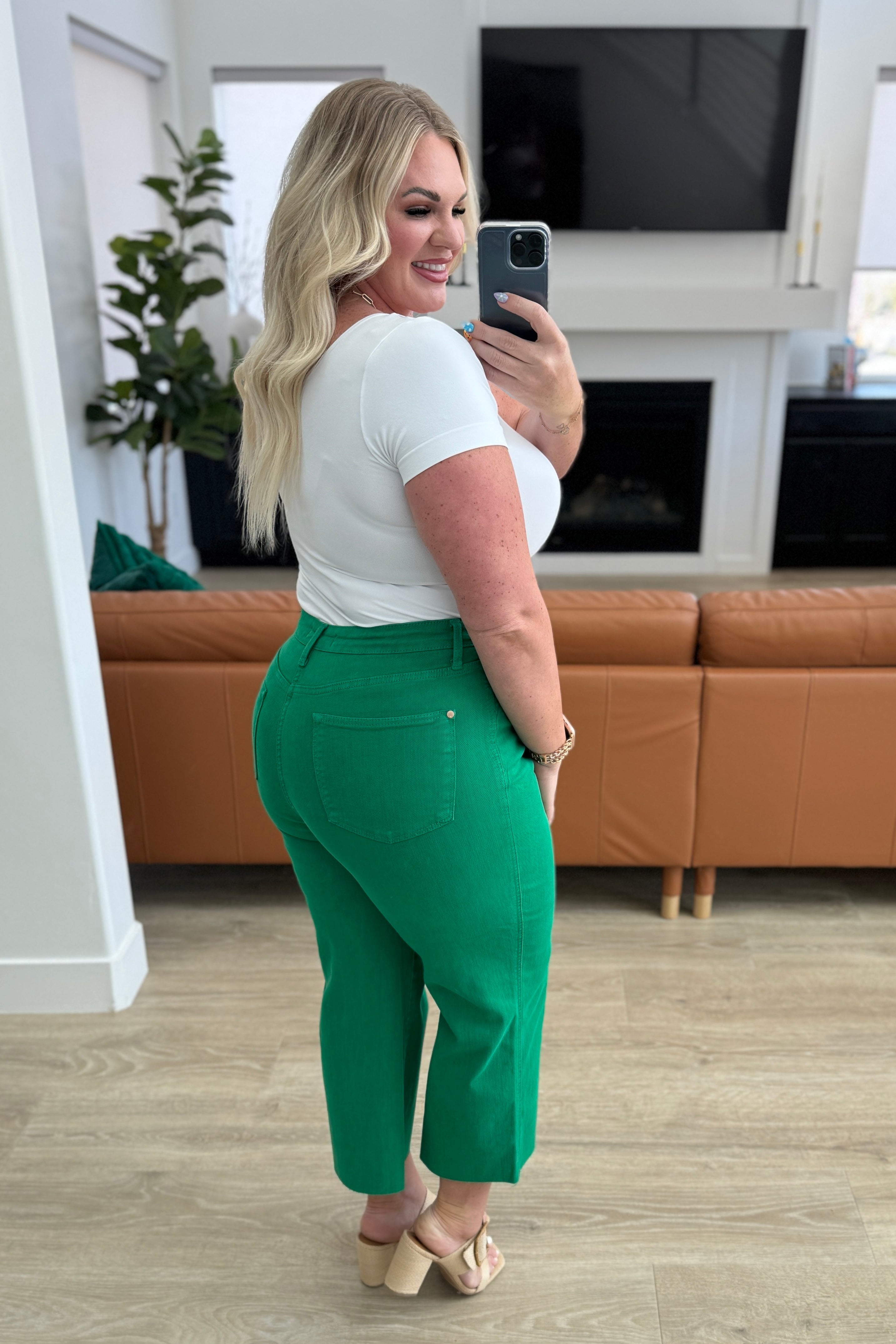 Lisa High Rise Control Top Wide Leg Crop Jeans in Kelly Green - Charming Charlie