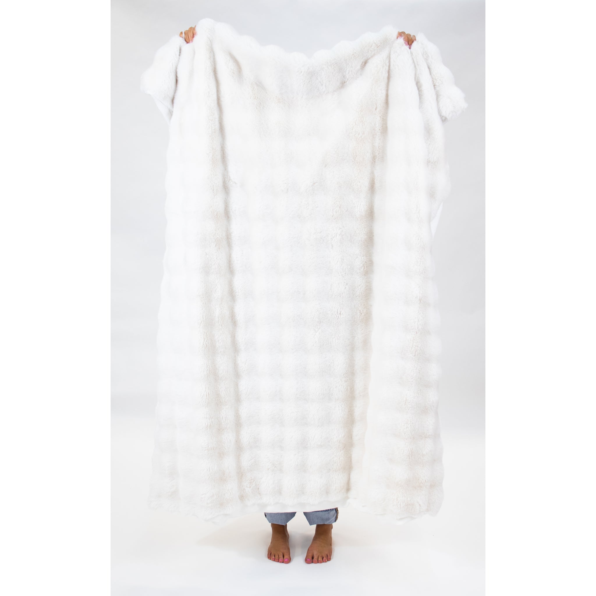 Cream Faux Fur Throw Blanket