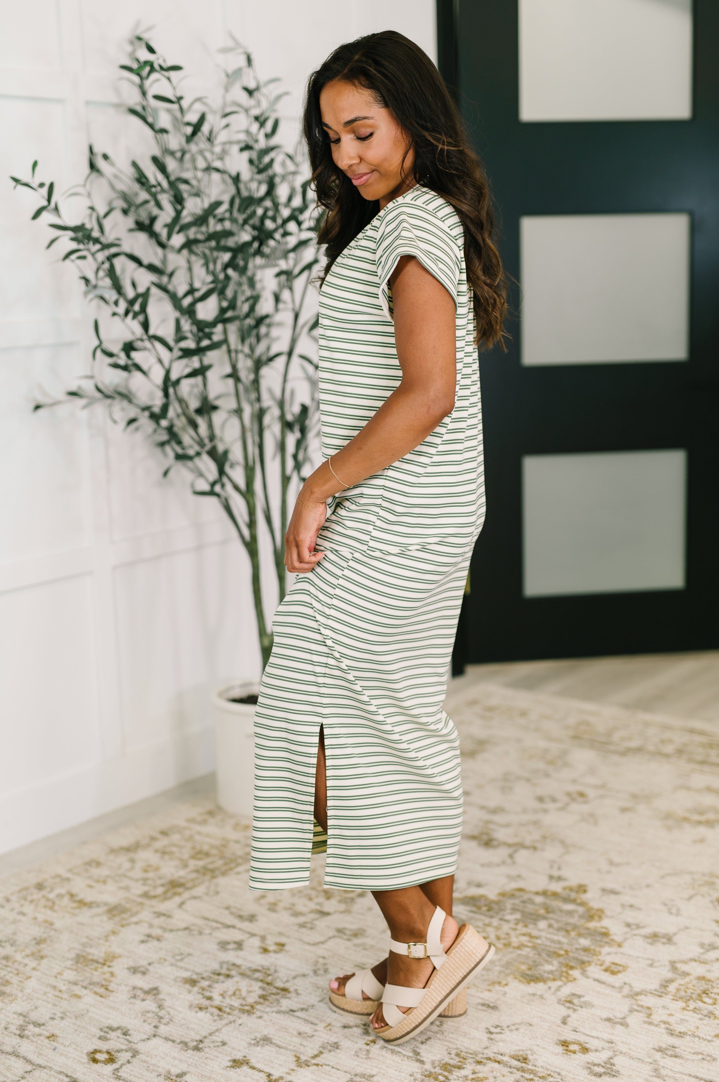 Keep Me Comfy Casual Maxi Dress in Green - Small Keep Me Comfy Casual Maxi Dress in Green - Small