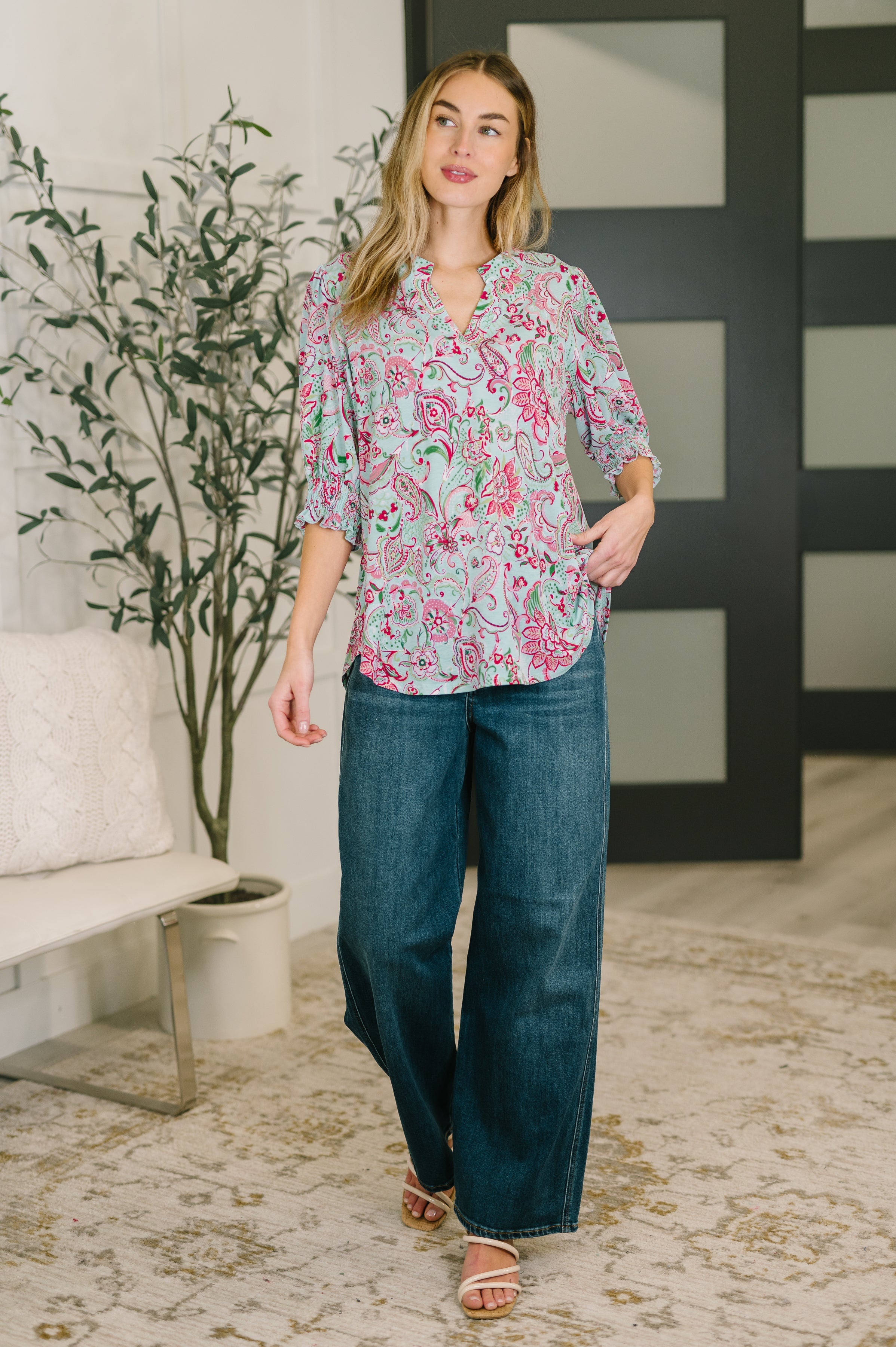 Lizzy Smock Top in Mint and Pink Floral Paisley – Charming Charlie