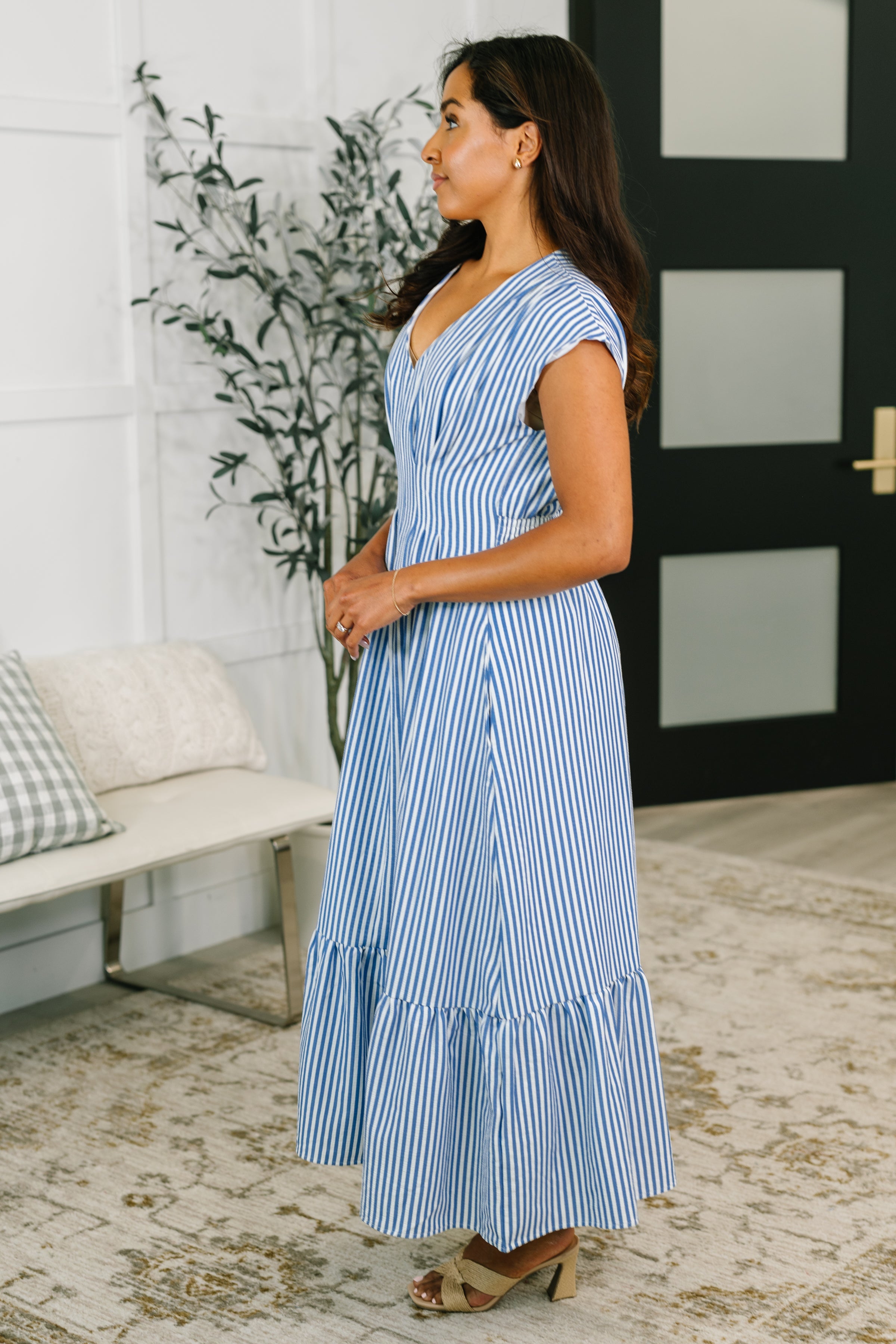 Only Chance Pleated Smock Waist Maxi Dress in Blue – Charming Charlie