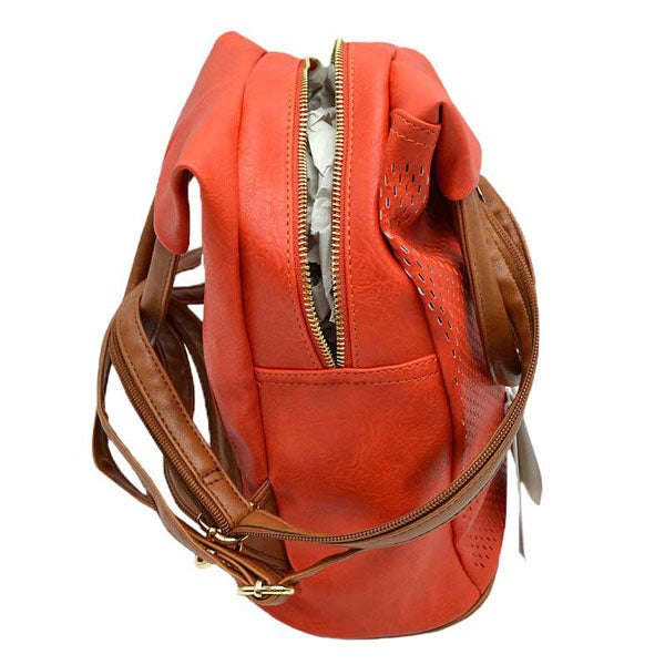 Red The Laser Cut System Has a Distinguished Look Bag, that helps reduce the weight of traditional packs. This pack has pockets to help organize different types of gear. The padded mesh shoulder straps and back padding add additional comfort for extended use. Extensive system includes Laser Cut and Standard Hydration compatible with laptop compartment Constructed of heavy weight.