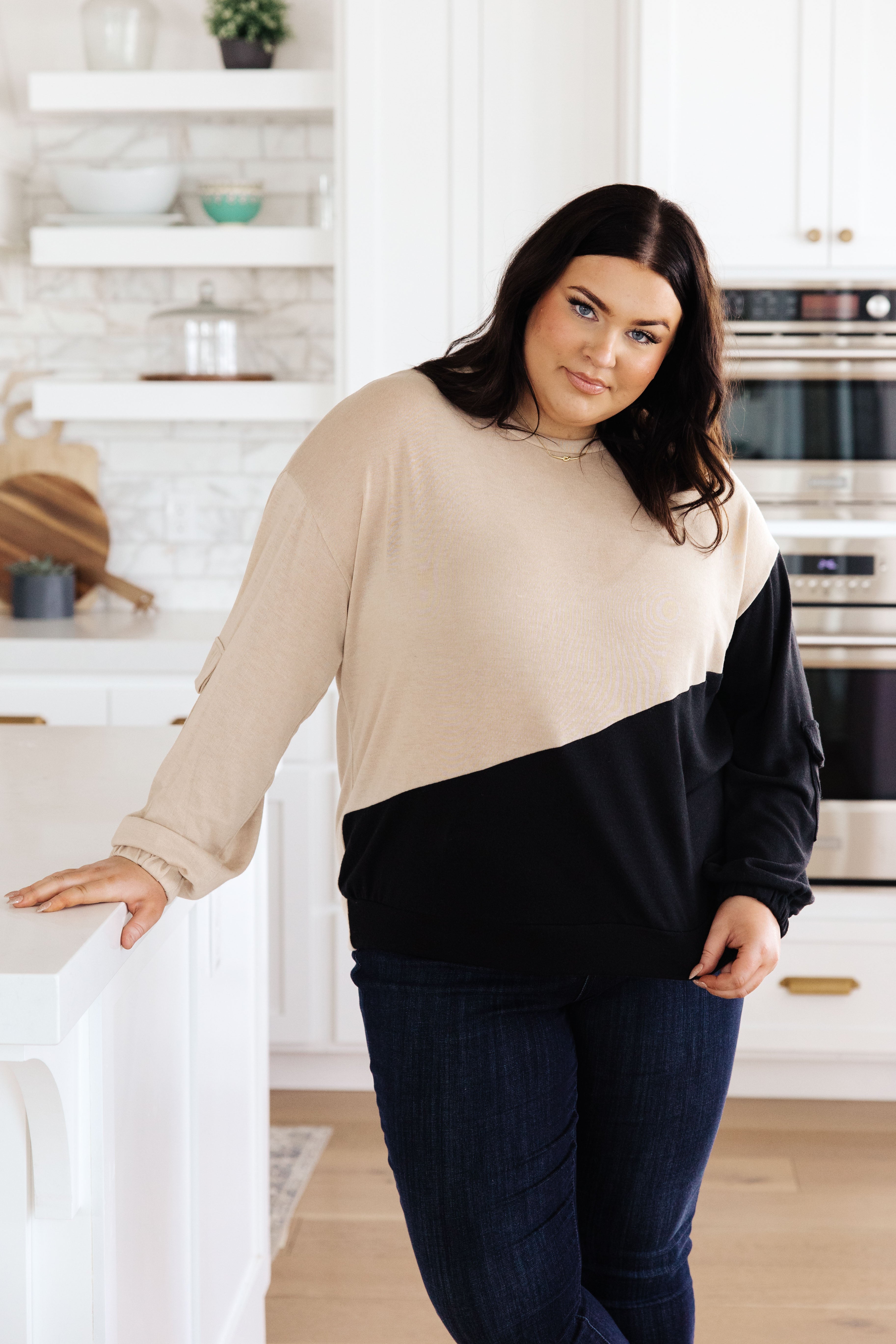 Split Decision Color Block Cargo Sleeve Top - Charming Charlie