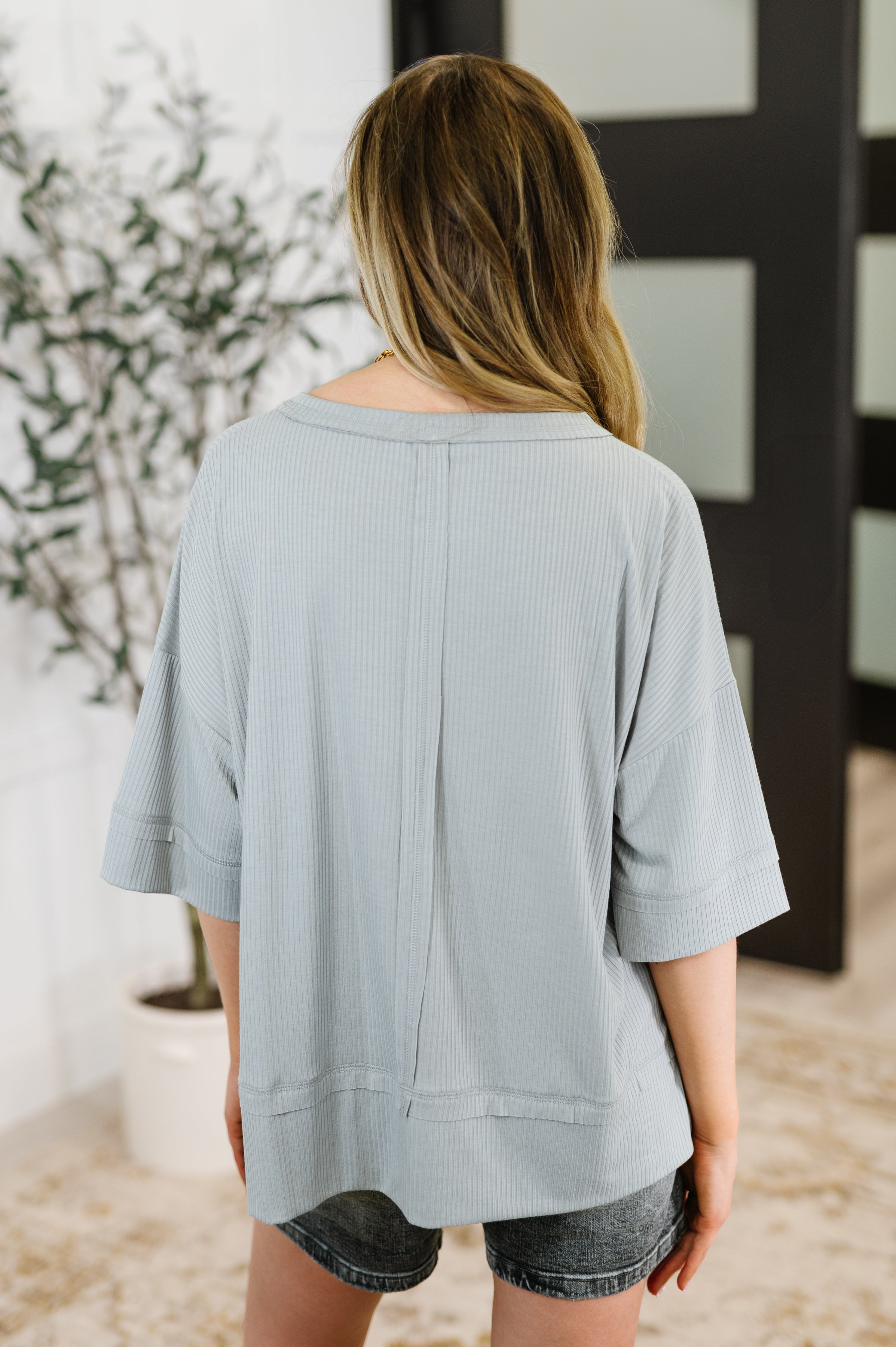 Stay On Top Relaxed Tee in Light Grey - Charming Charlie