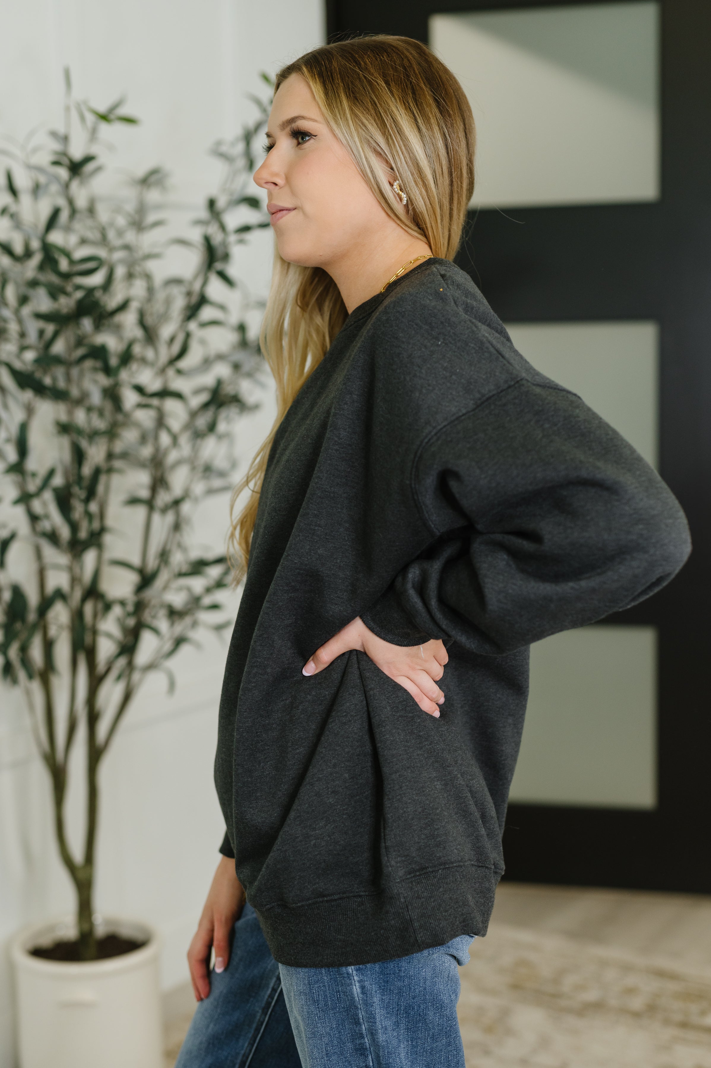Sunday Snug Relaxed Pullover in Charcoal - Charming Charlie