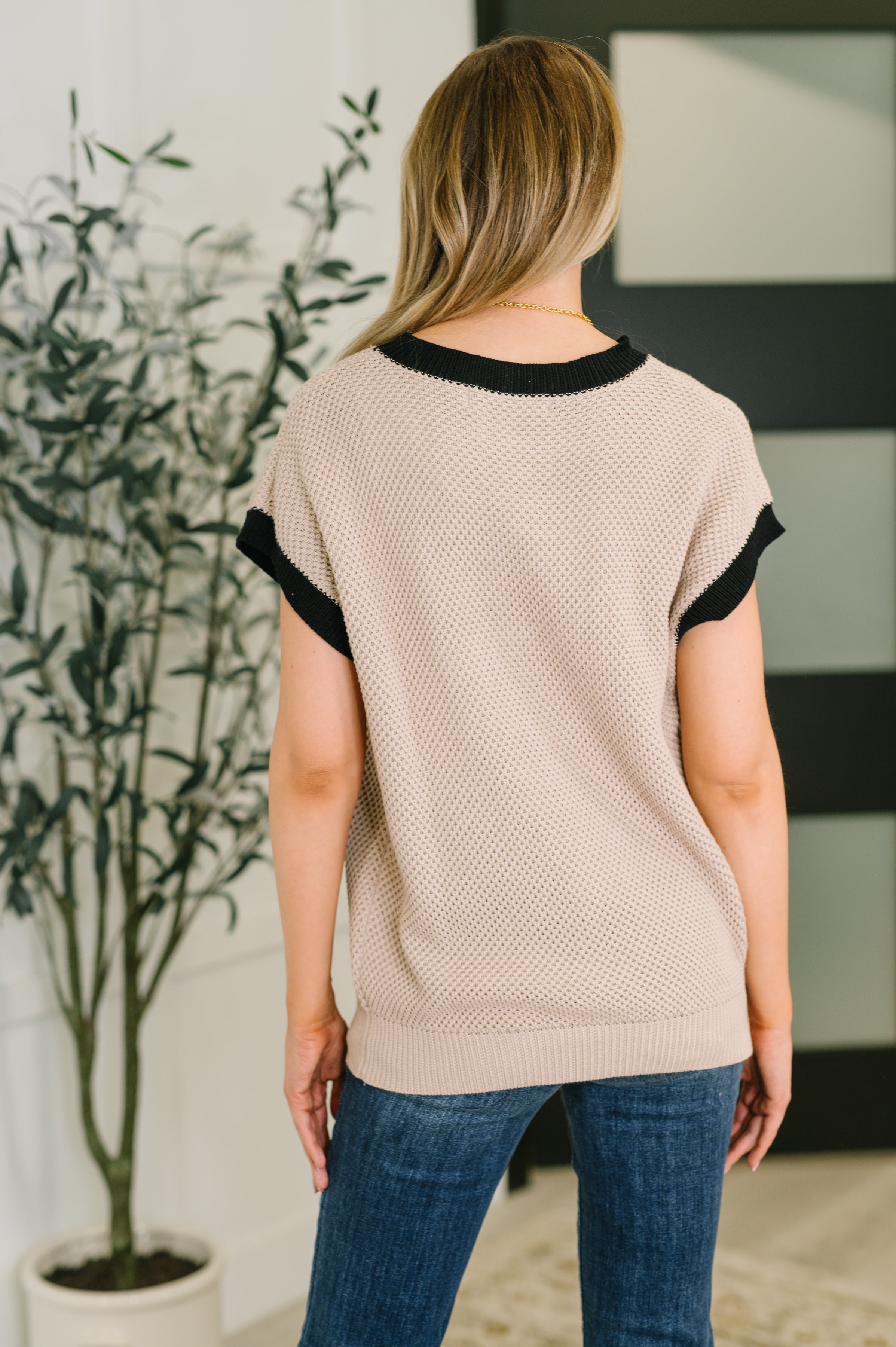 Sure Seems Sweet Contrast Trim Sleeveless Sweater - Charming Charlie