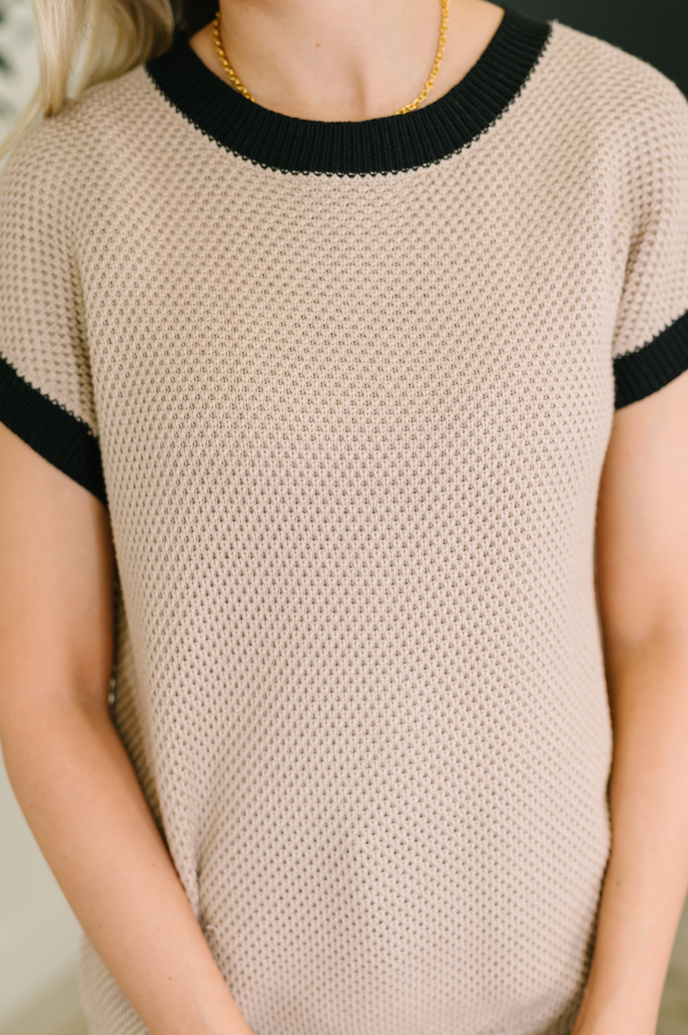 Sure Seems Sweet Contrast Trim Sleeveless Sweater - Charming Charlie