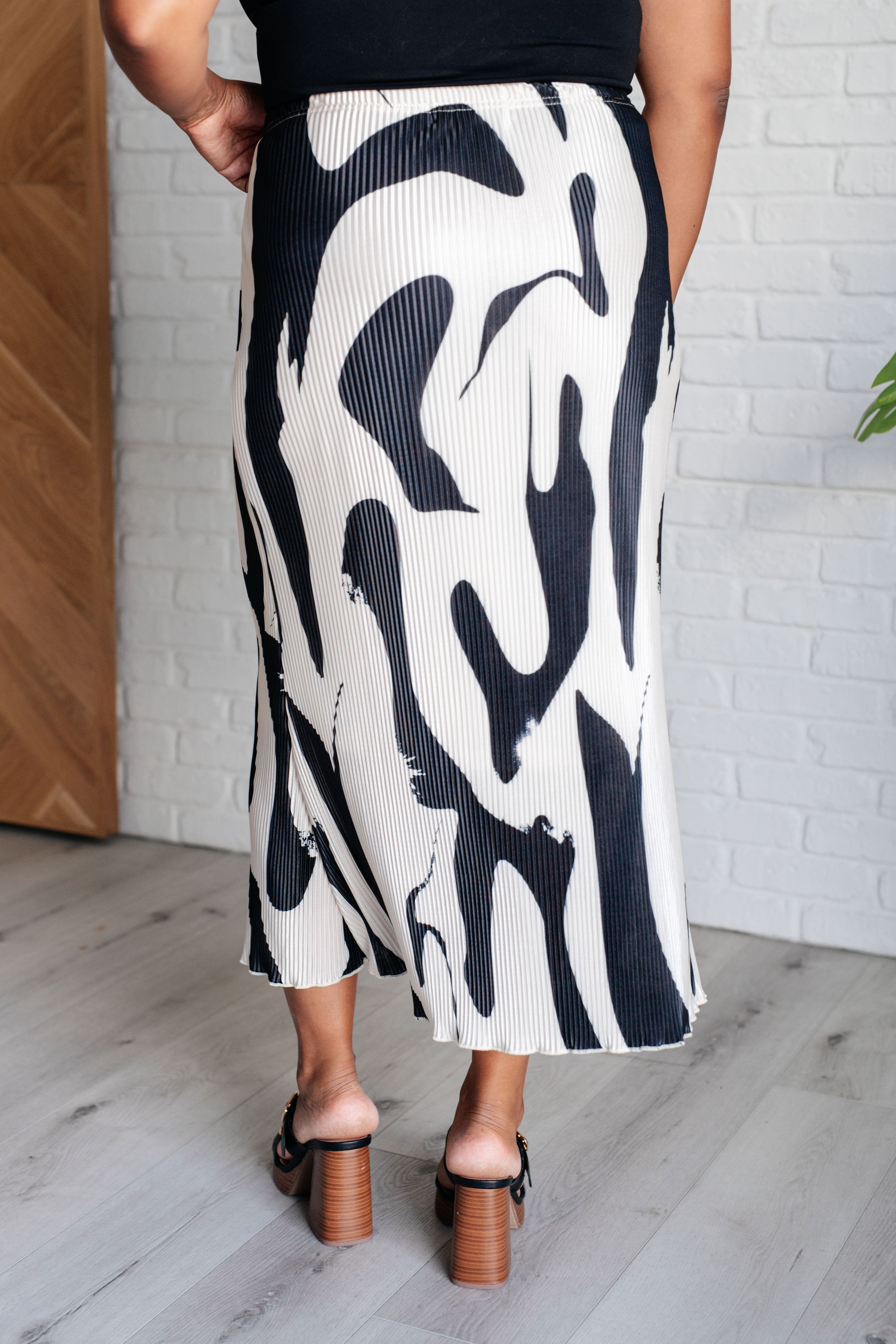 Thoroughly Modern Plisse Midi Skirt - Charming Charlie