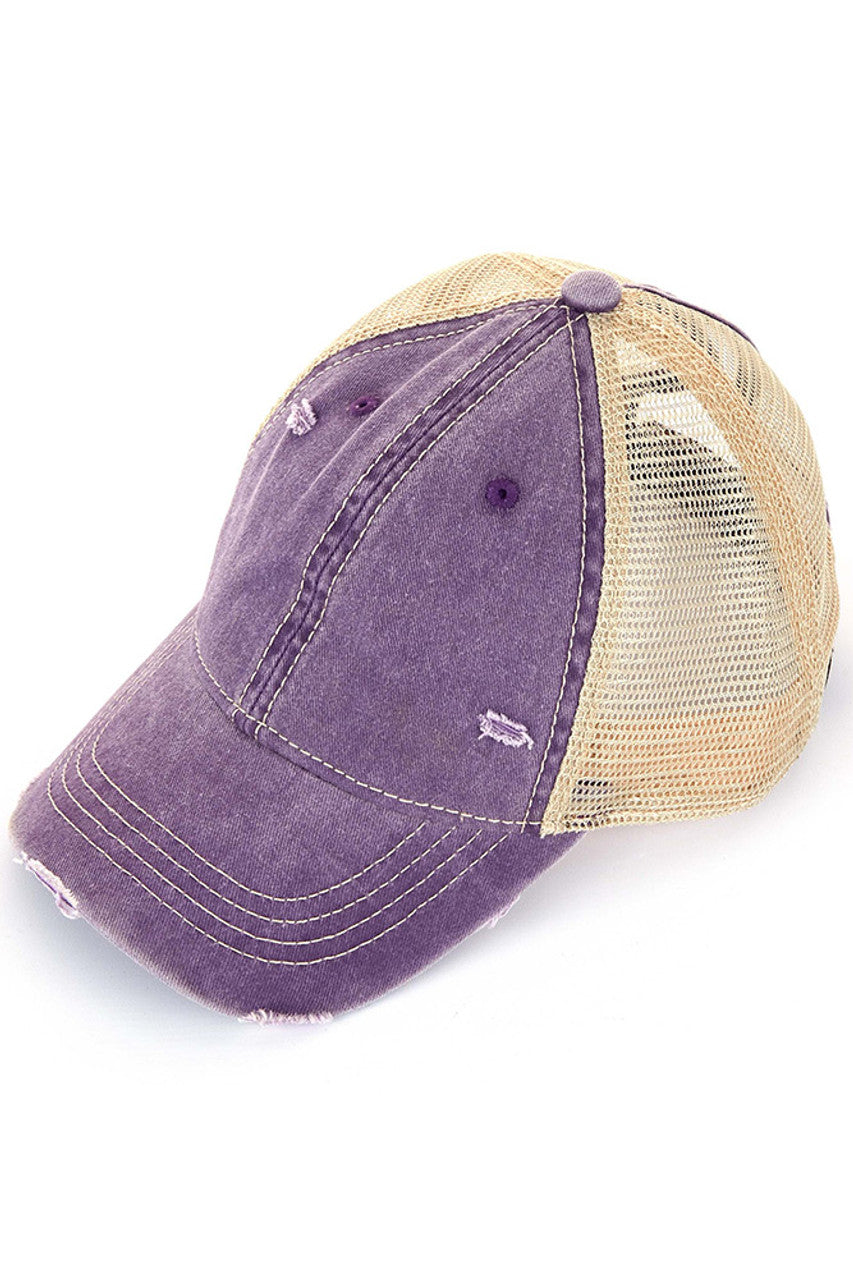 Violet C.C BASEBALL PONYCAP offers a stylish and functional addition to your wardrobe. Made with high-quality materials, it provides both comfort and durability. Its versatile design allows for easy styling and its adjustable strap ensures a perfect fit. A must-have for any fashion-forward individual.