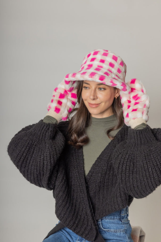 Shop for KW Fashion Checkered Faux Fur Mittens at doeverythinginloveny.com wholesale fashion accessories