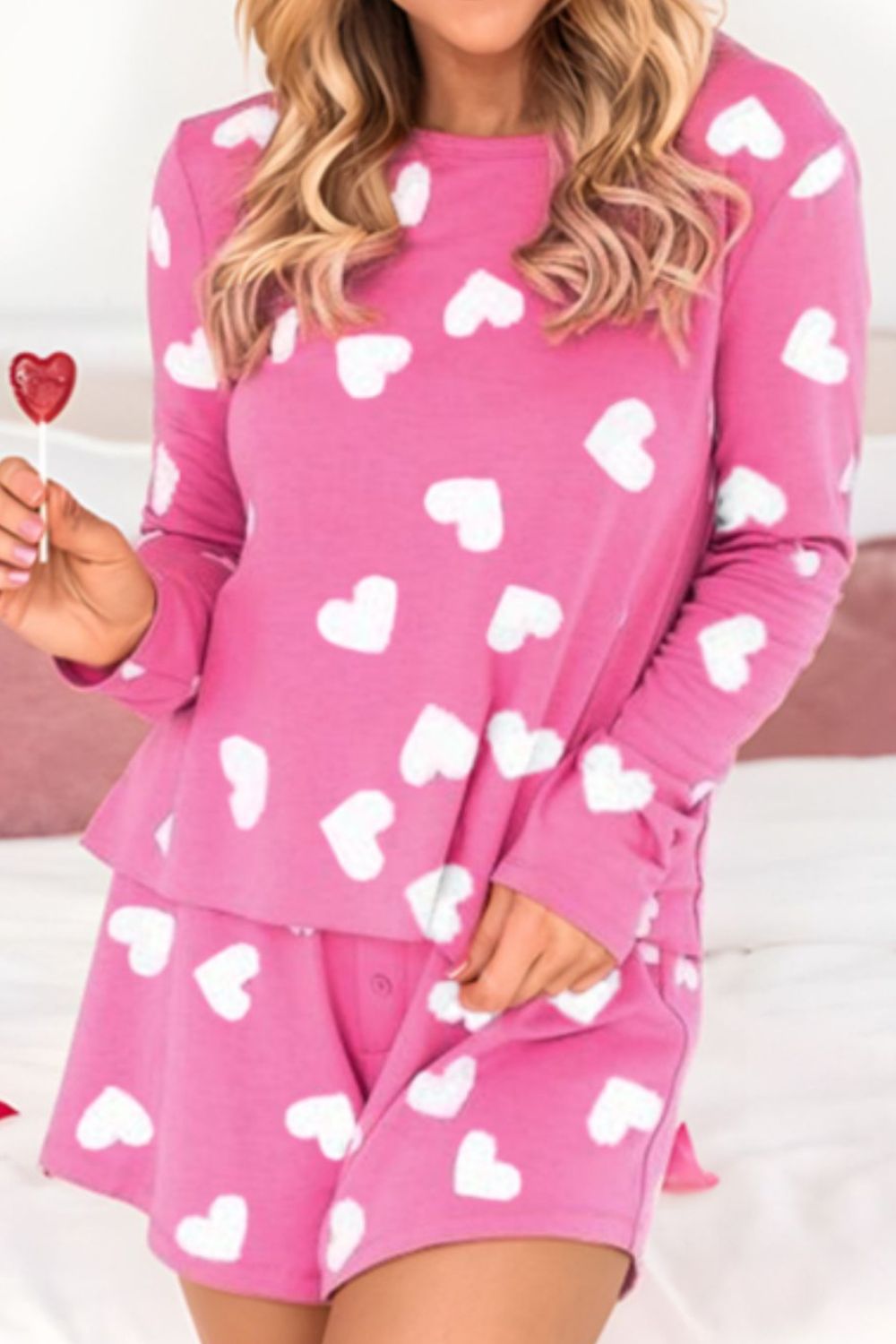 Round neck heart print short sleeve