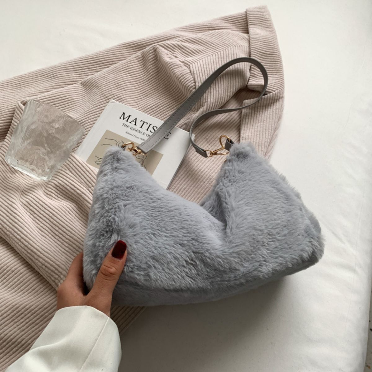 Faux Fur Removable Strap Shoulder Bag – Charming Charlie