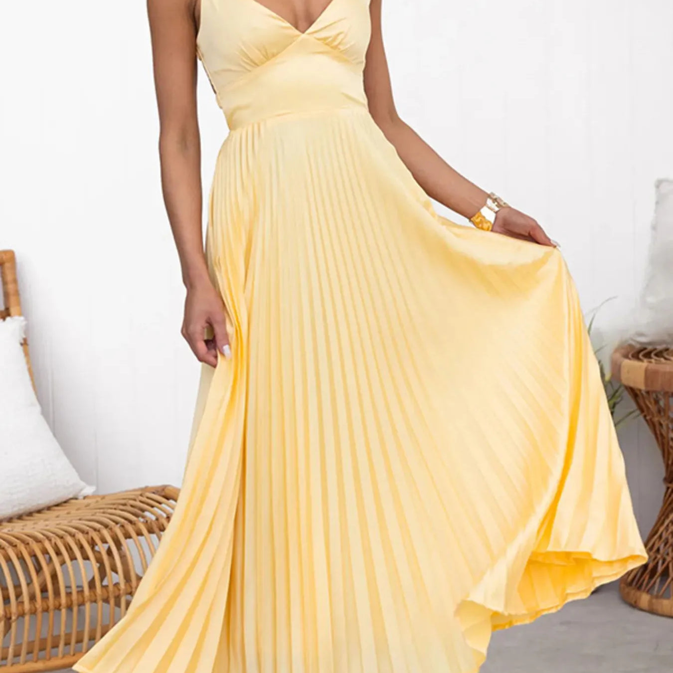 pleated maxi dress Pleated V-Neck Sleeveless Maxi Dress – Charming Charlie